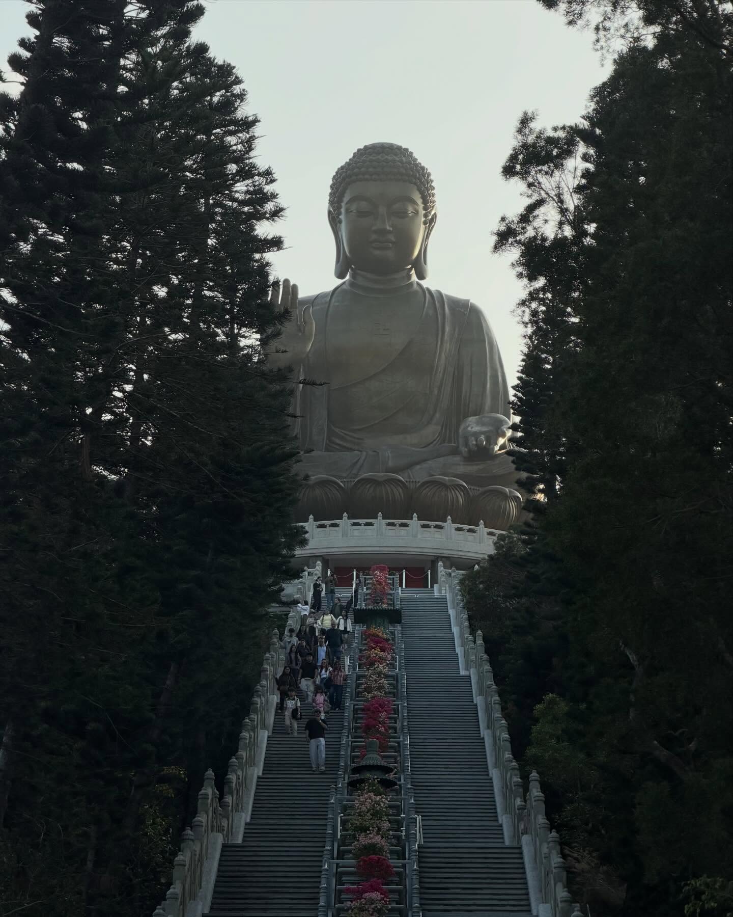 จูเนียร์ - กรวิชญ์ สูงกิจบูลย์