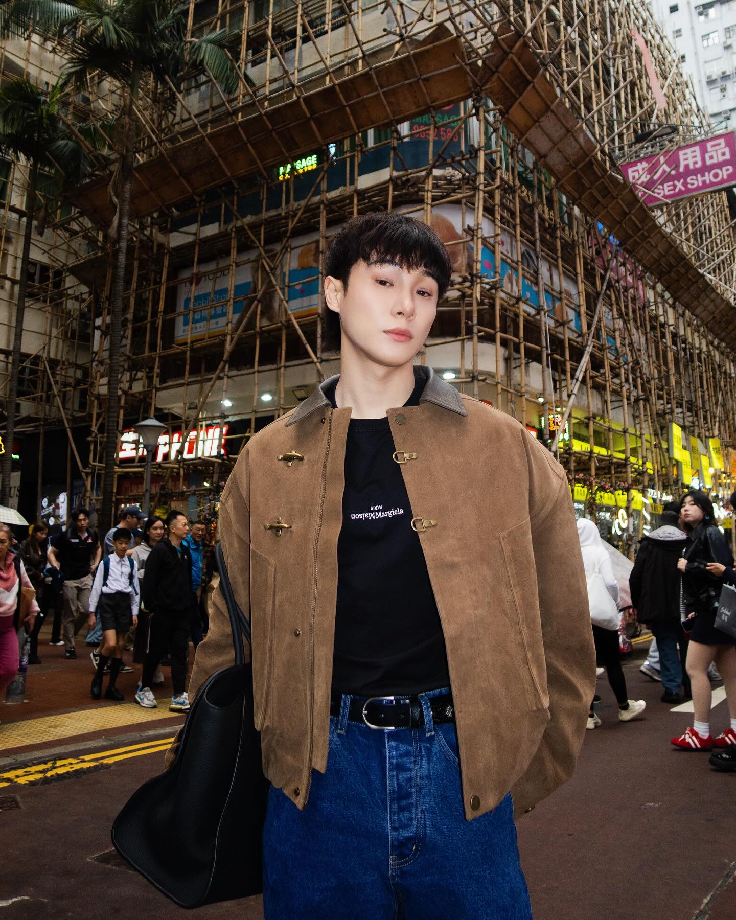 จูเนียร์ - กรวิชญ์ สูงกิจบูลย์