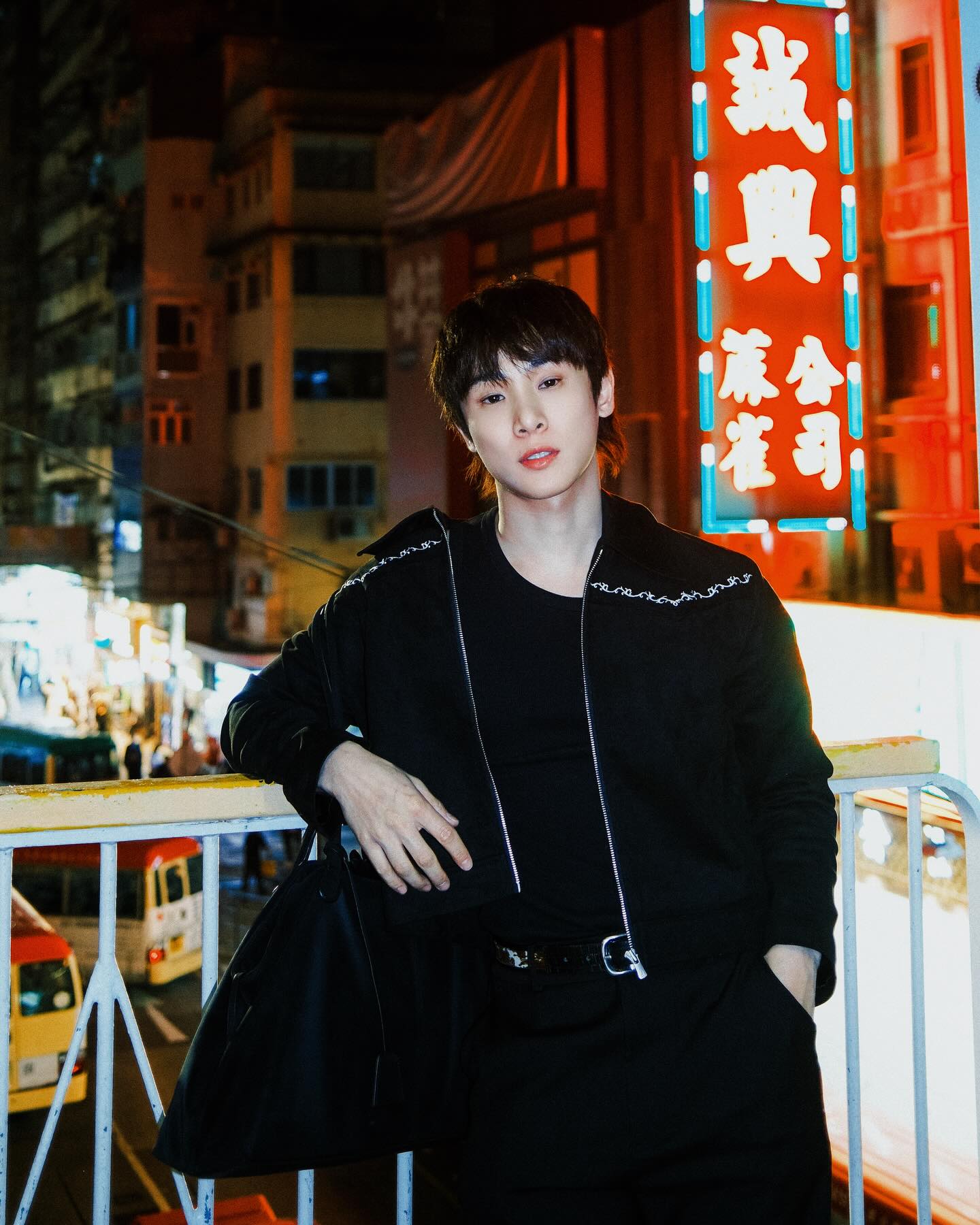 จูเนียร์ - กรวิชญ์ สูงกิจบูลย์