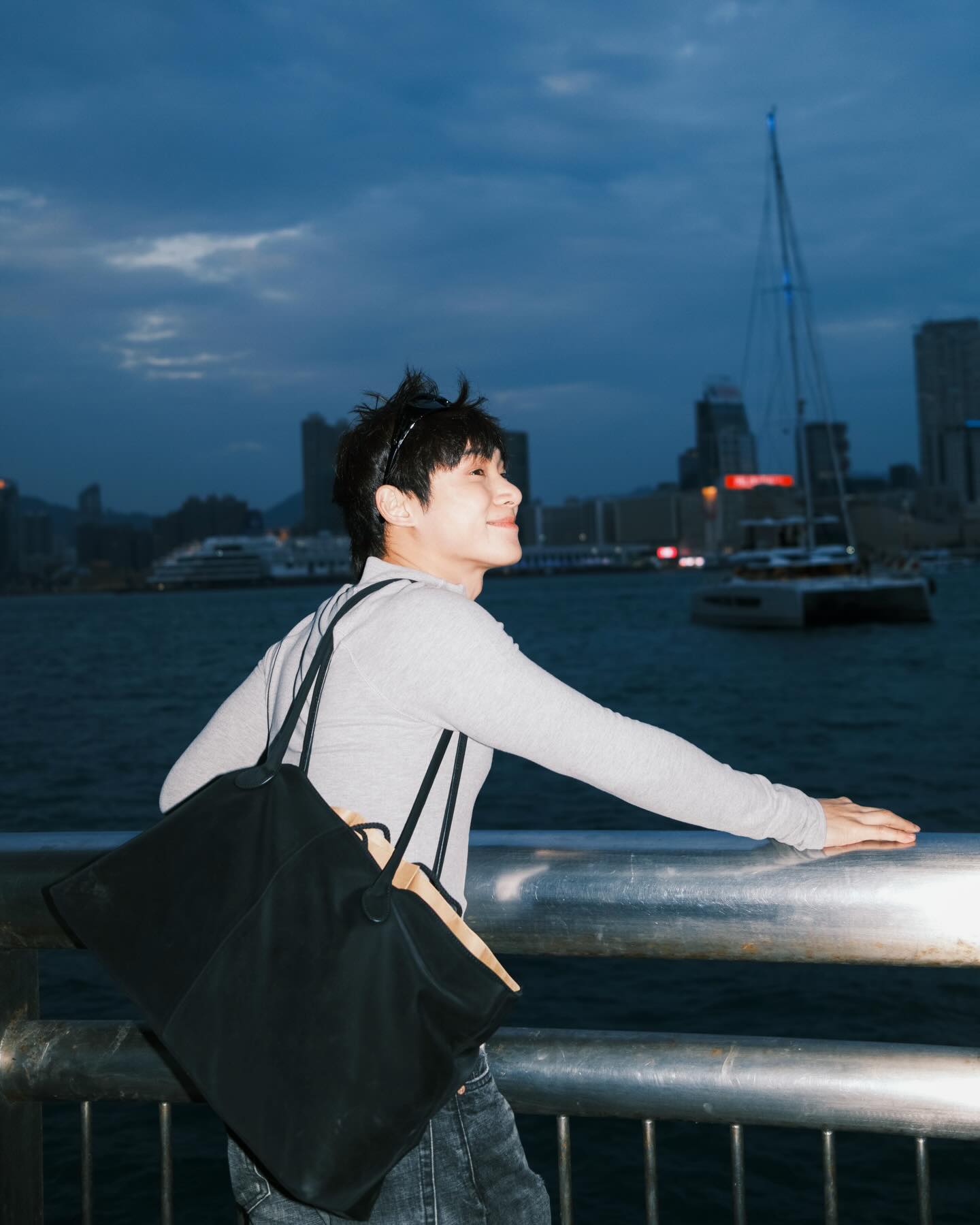 จูเนียร์ - กรวิชญ์ สูงกิจบูลย์