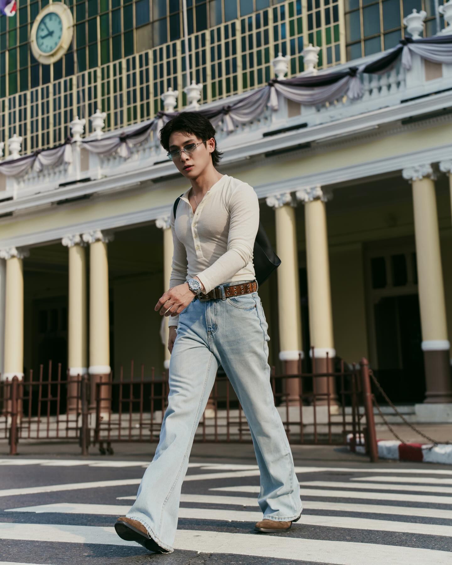 จูเนียร์ - กรวิชญ์ สูงกิจบูลย์