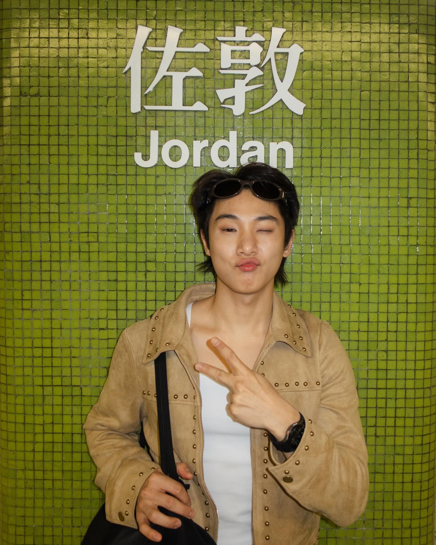 จูเนียร์ - กรวิชญ์ สูงกิจบูลย์