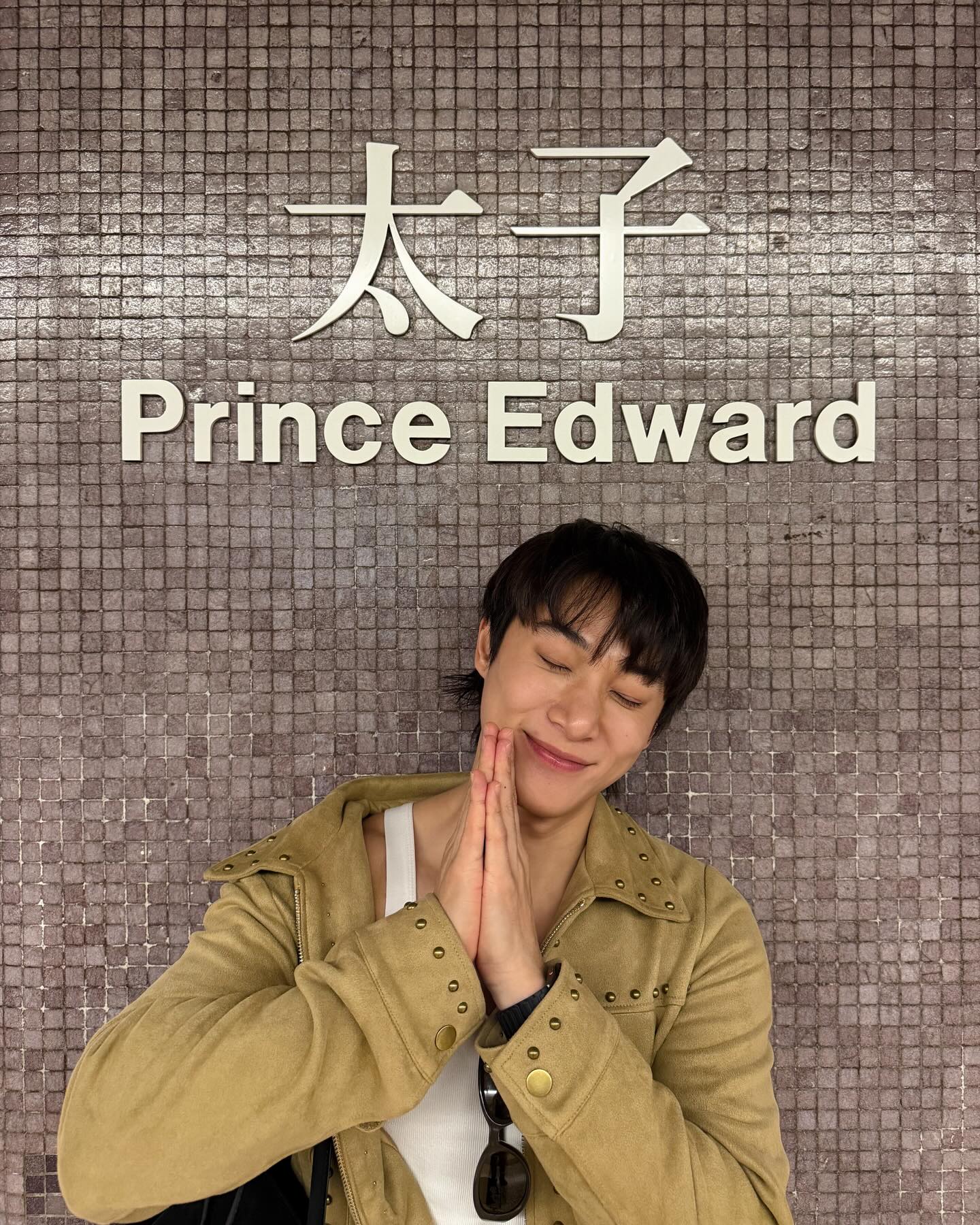 จูเนียร์ - กรวิชญ์ สูงกิจบูลย์