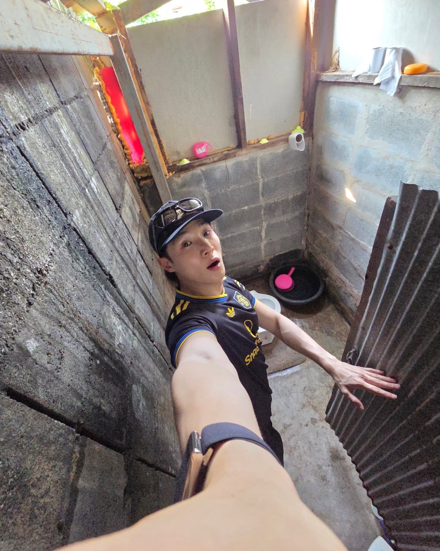 จูเนียร์ - กรวิชญ์ สูงกิจบูลย์