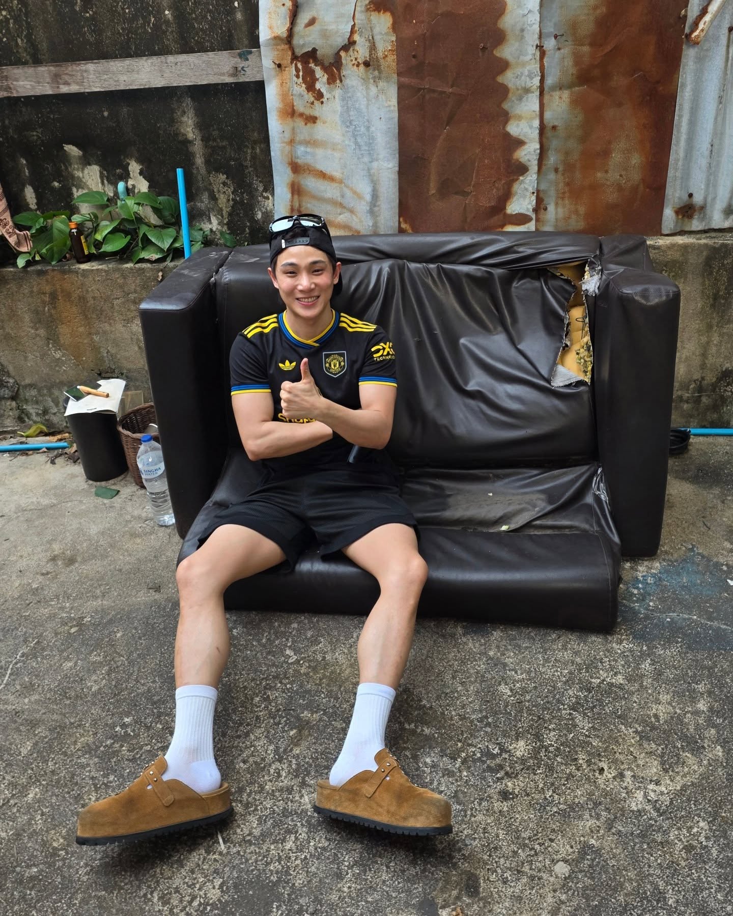 จูเนียร์ - กรวิชญ์ สูงกิจบูลย์