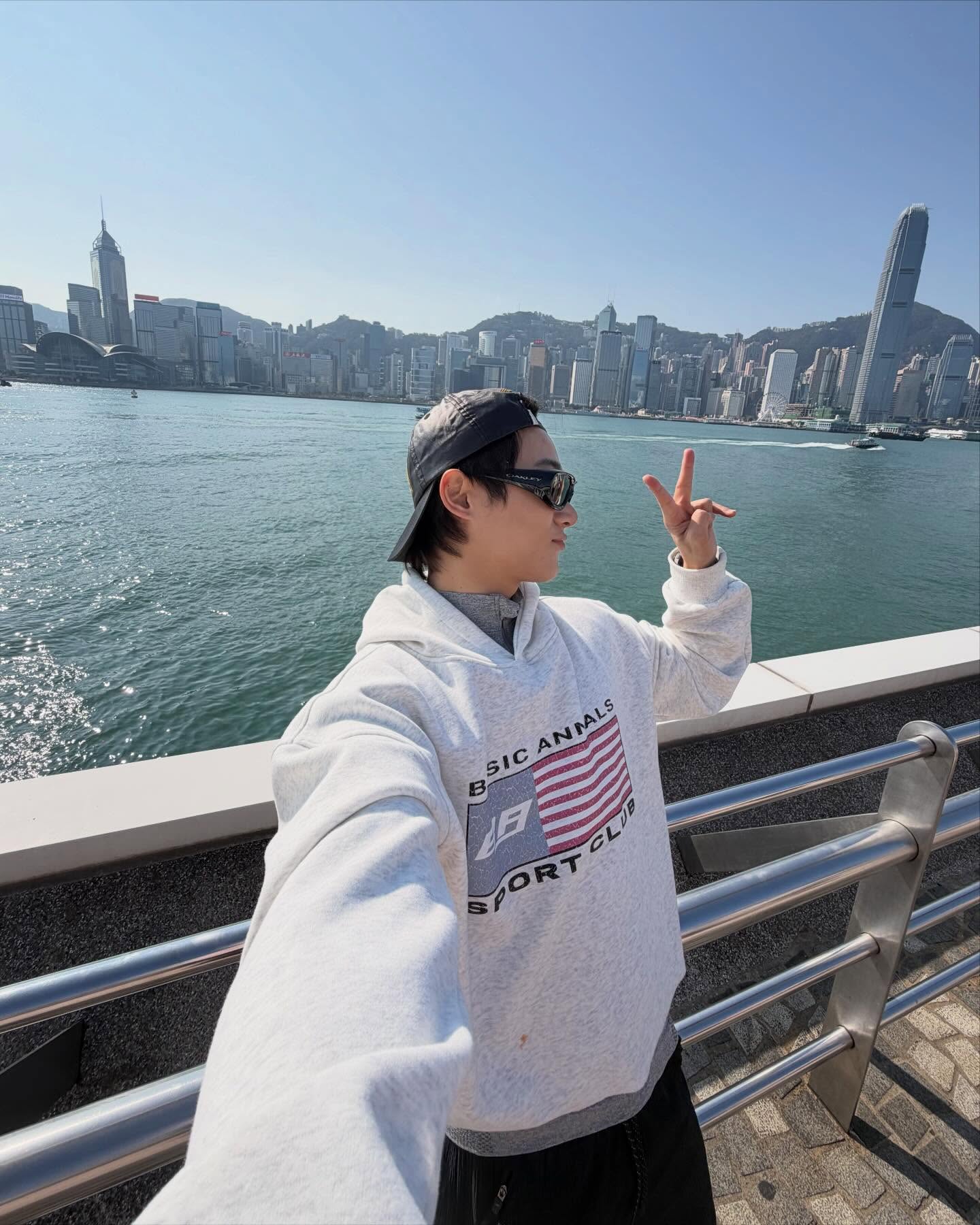 จูเนียร์ - กรวิชญ์ สูงกิจบูลย์