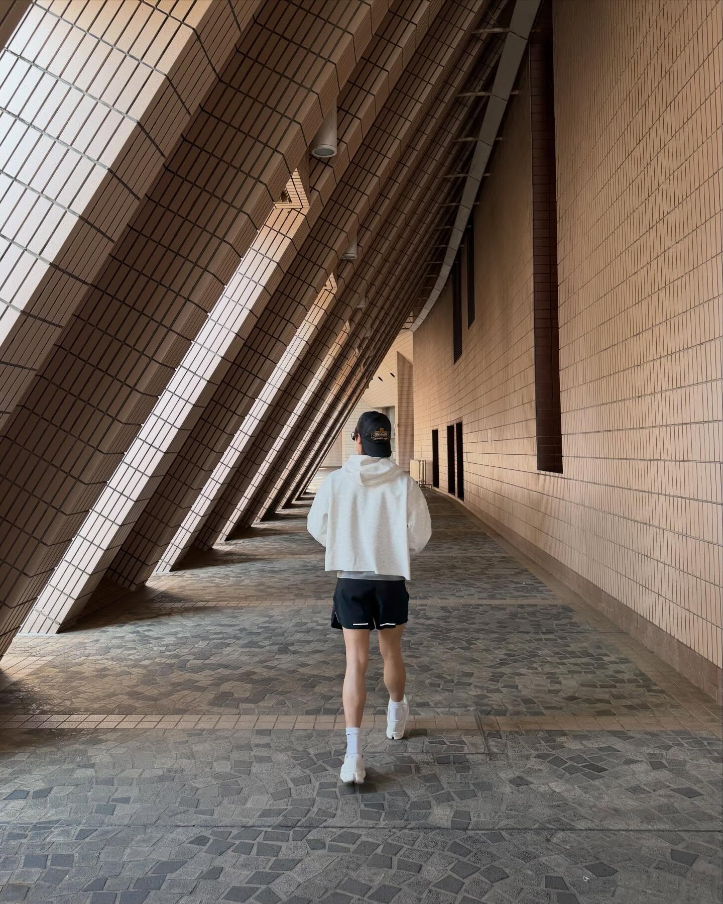 จูเนียร์ - กรวิชญ์ สูงกิจบูลย์