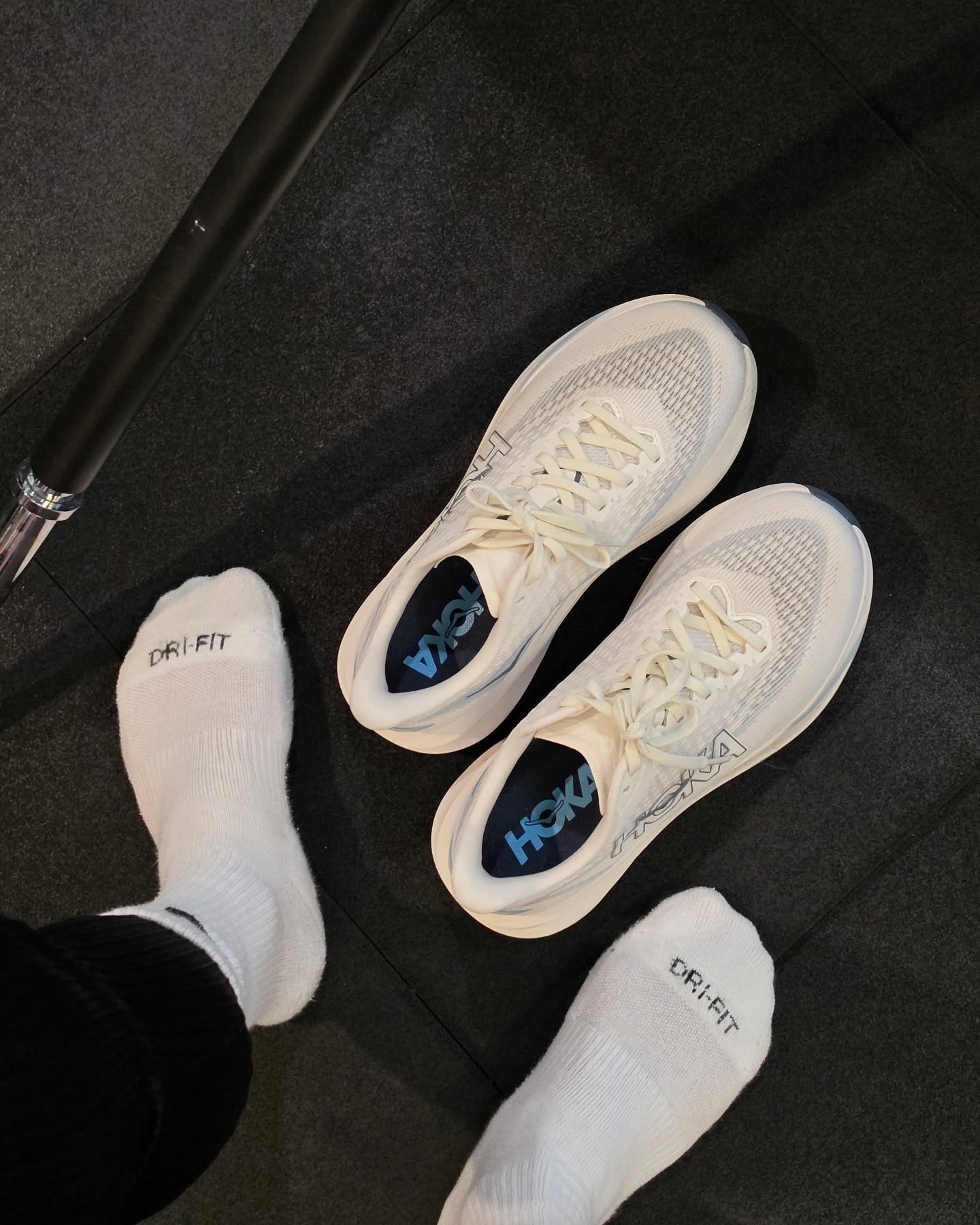 จูเนียร์ - กรวิชญ์ สูงกิจบูลย์