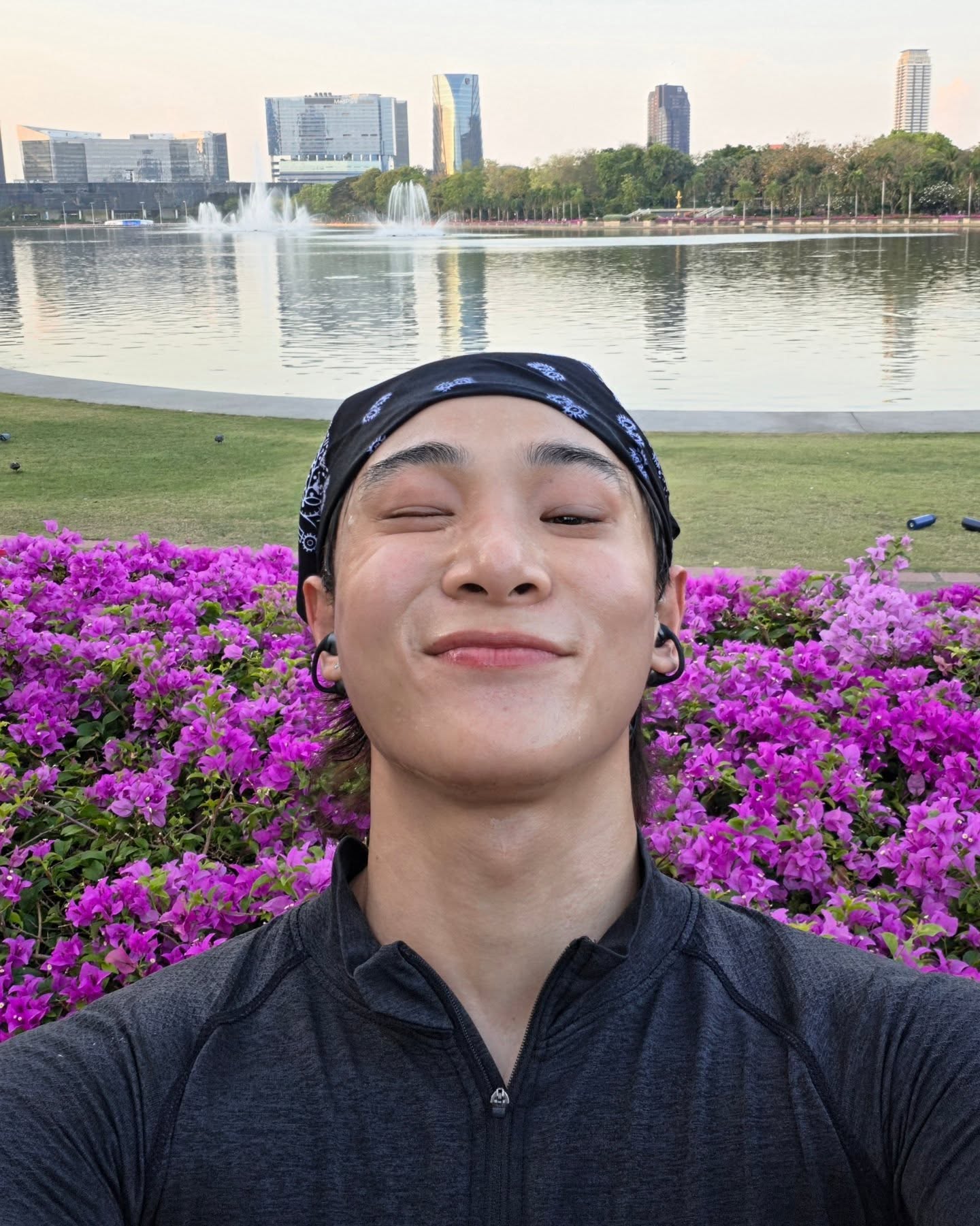 จูเนียร์ - กรวิชญ์ สูงกิจบูลย์