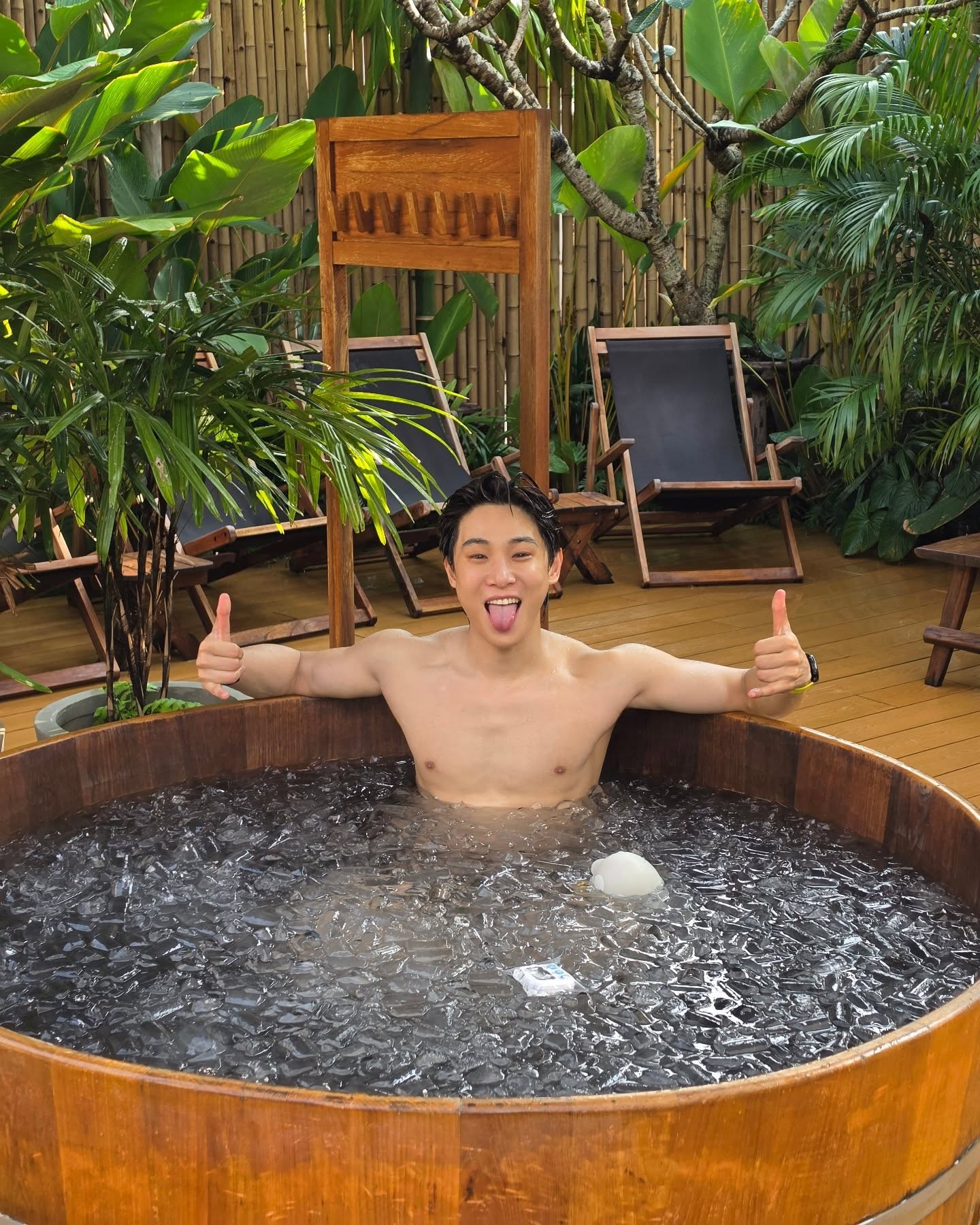 จูเนียร์ - กรวิชญ์ สูงกิจบูลย์