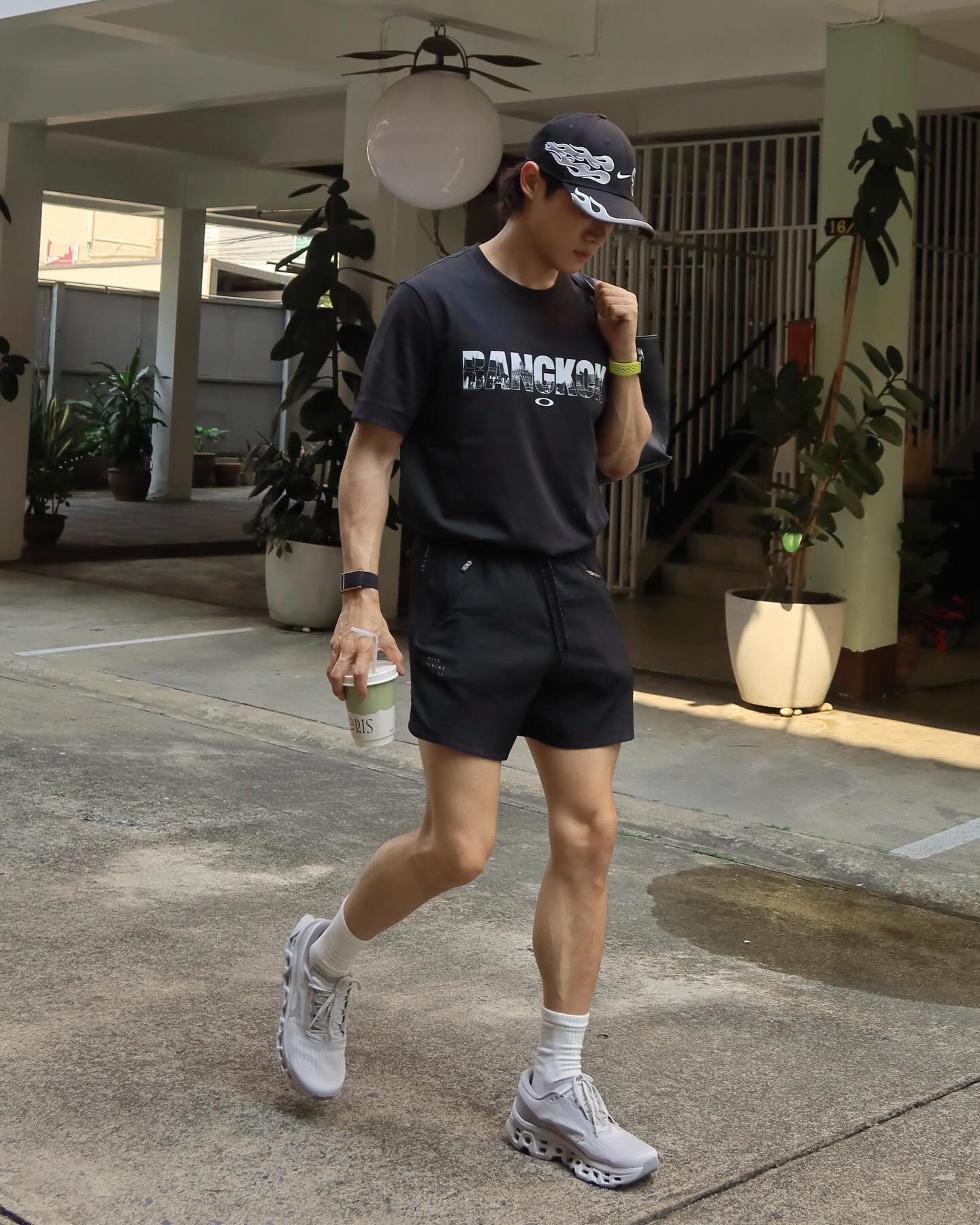 จูเนียร์ - กรวิชญ์ สูงกิจบูลย์