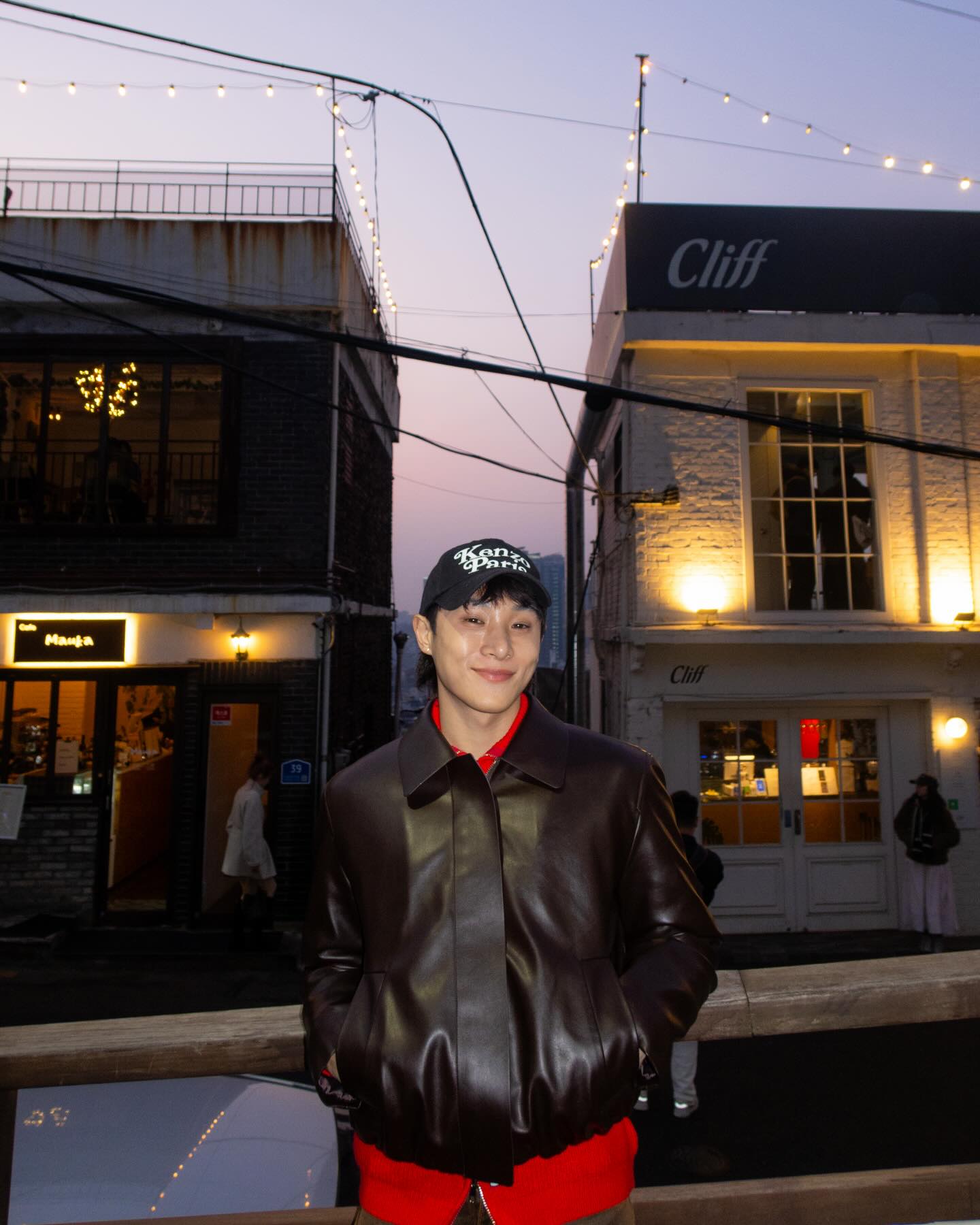 จูเนียร์ - กรวิชญ์ สูงกิจบูลย์