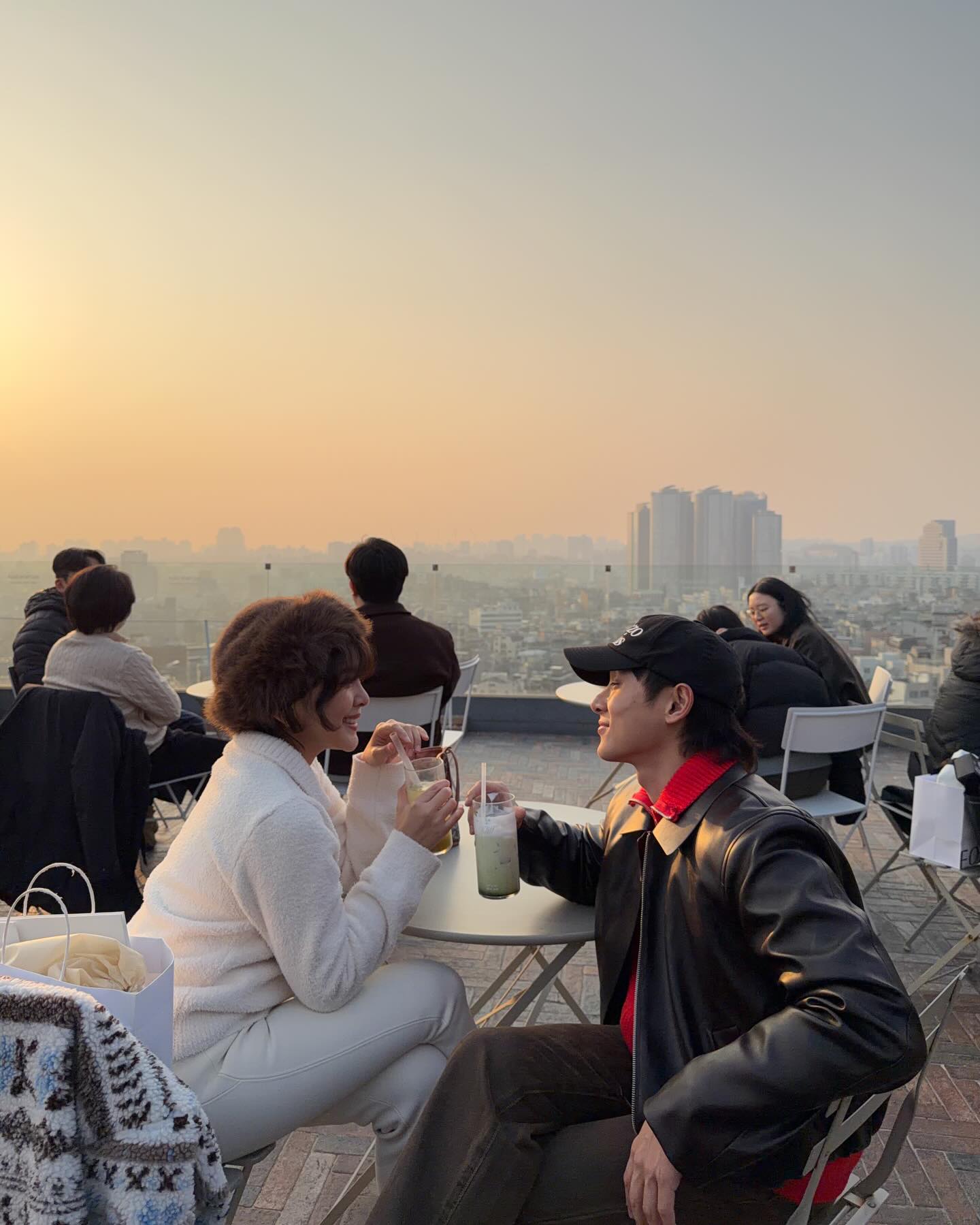 จูเนียร์ - กรวิชญ์ สูงกิจบูลย์