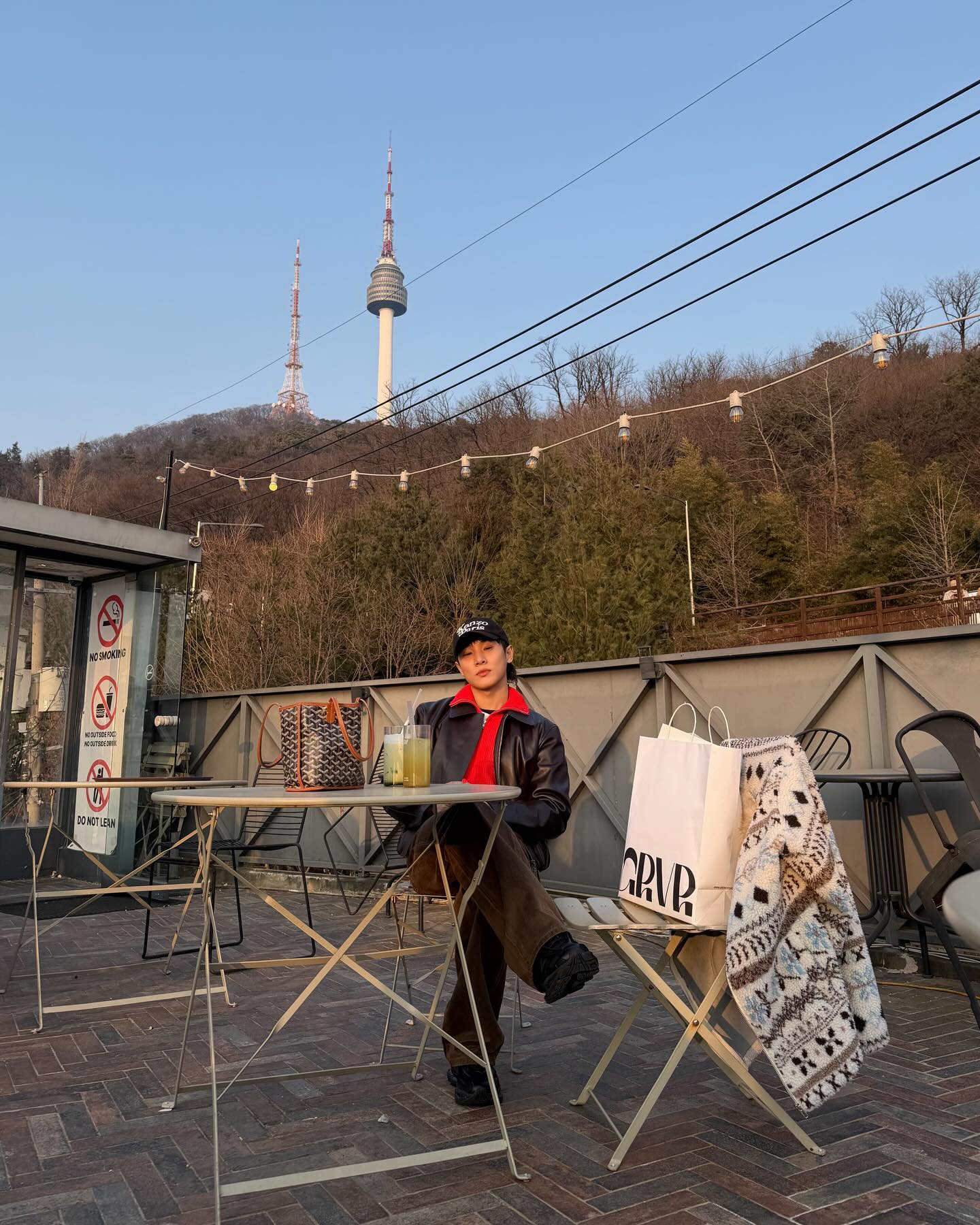 จูเนียร์ - กรวิชญ์ สูงกิจบูลย์