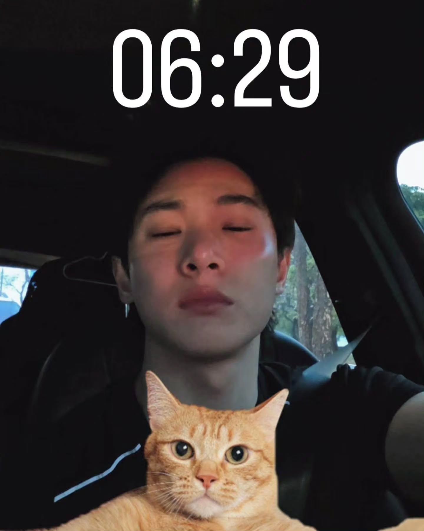 จูเนียร์ - กรวิชญ์ สูงกิจบูลย์