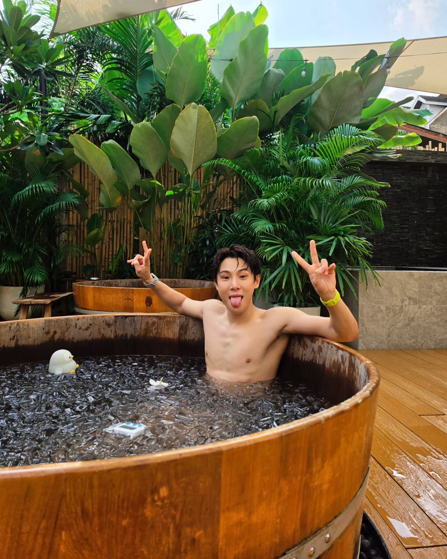 จูเนียร์ - กรวิชญ์ สูงกิจบูลย์