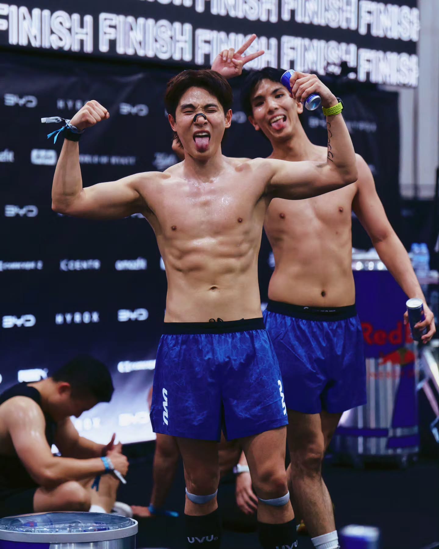 จูเนียร์ - กรวิชญ์ สูงกิจบูลย์