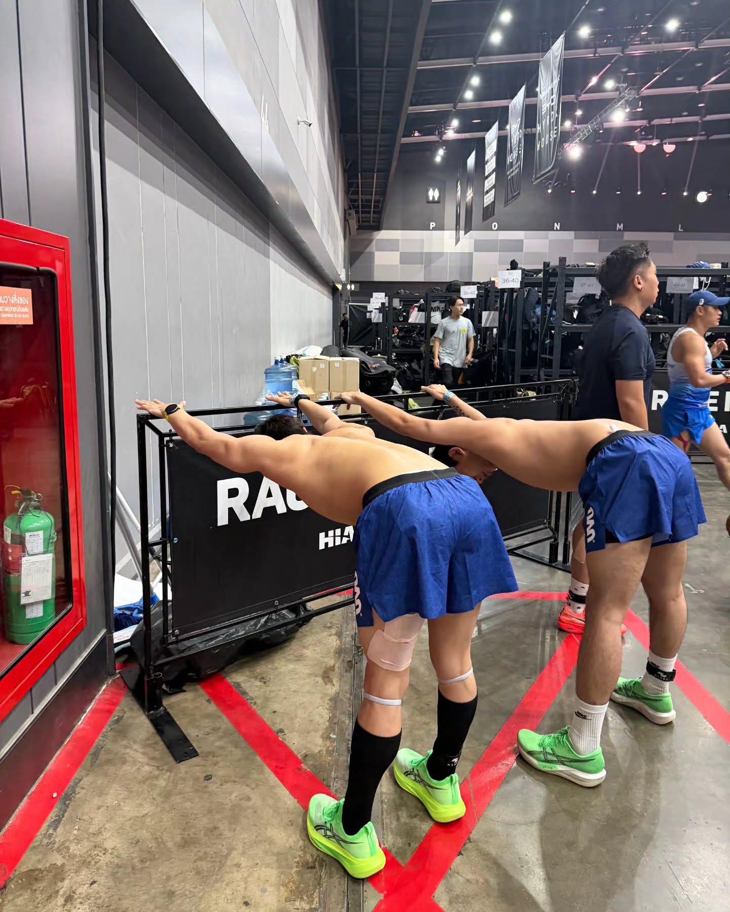 จูเนียร์ - กรวิชญ์ สูงกิจบูลย์