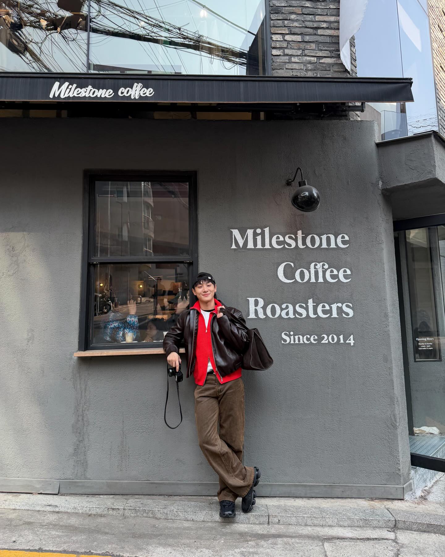 จูเนียร์ - กรวิชญ์ สูงกิจบูลย์