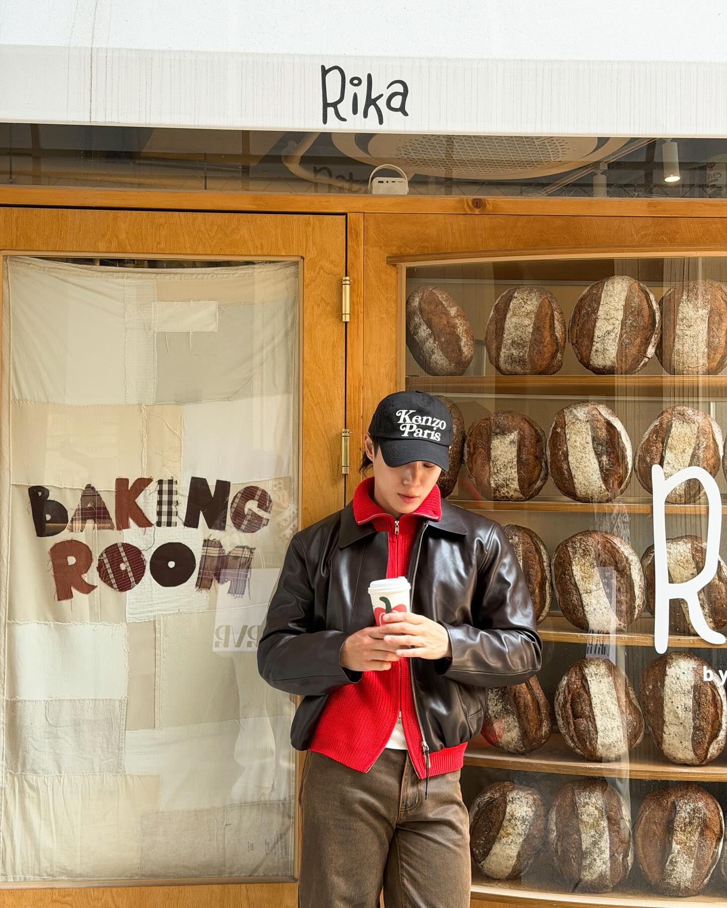 จูเนียร์ - กรวิชญ์ สูงกิจบูลย์