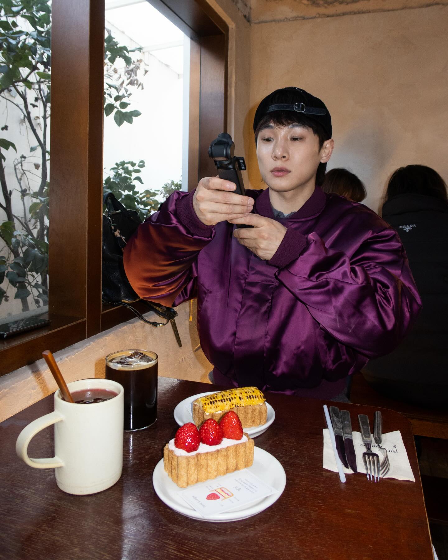 จูเนียร์ - กรวิชญ์ สูงกิจบูลย์