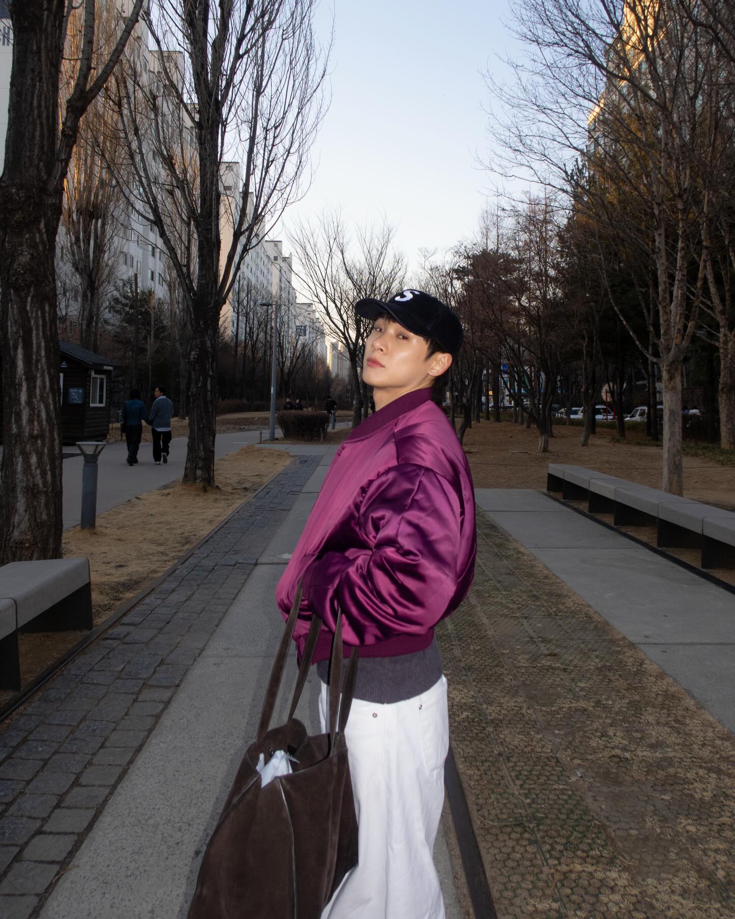 จูเนียร์ - กรวิชญ์ สูงกิจบูลย์