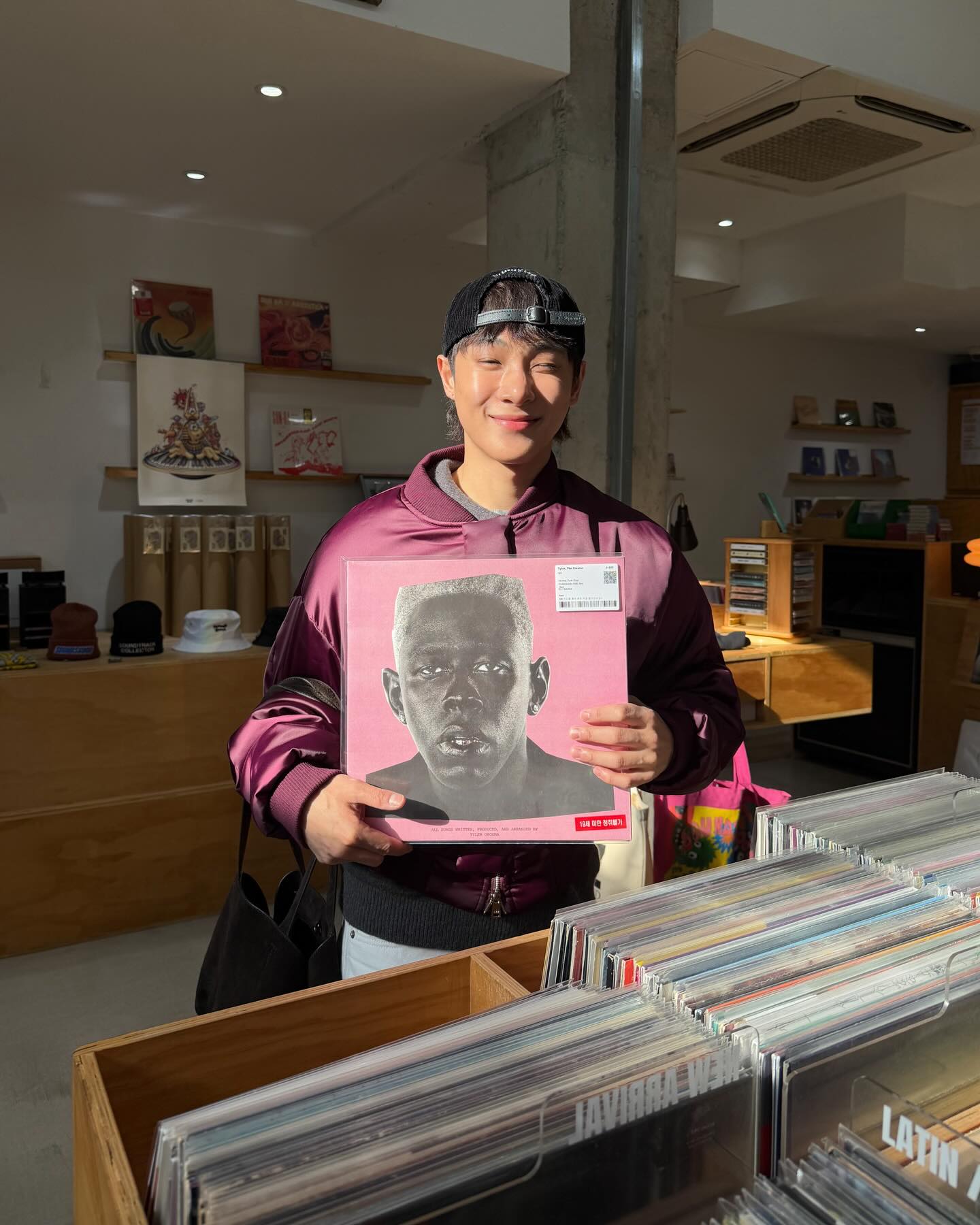 จูเนียร์ - กรวิชญ์ สูงกิจบูลย์