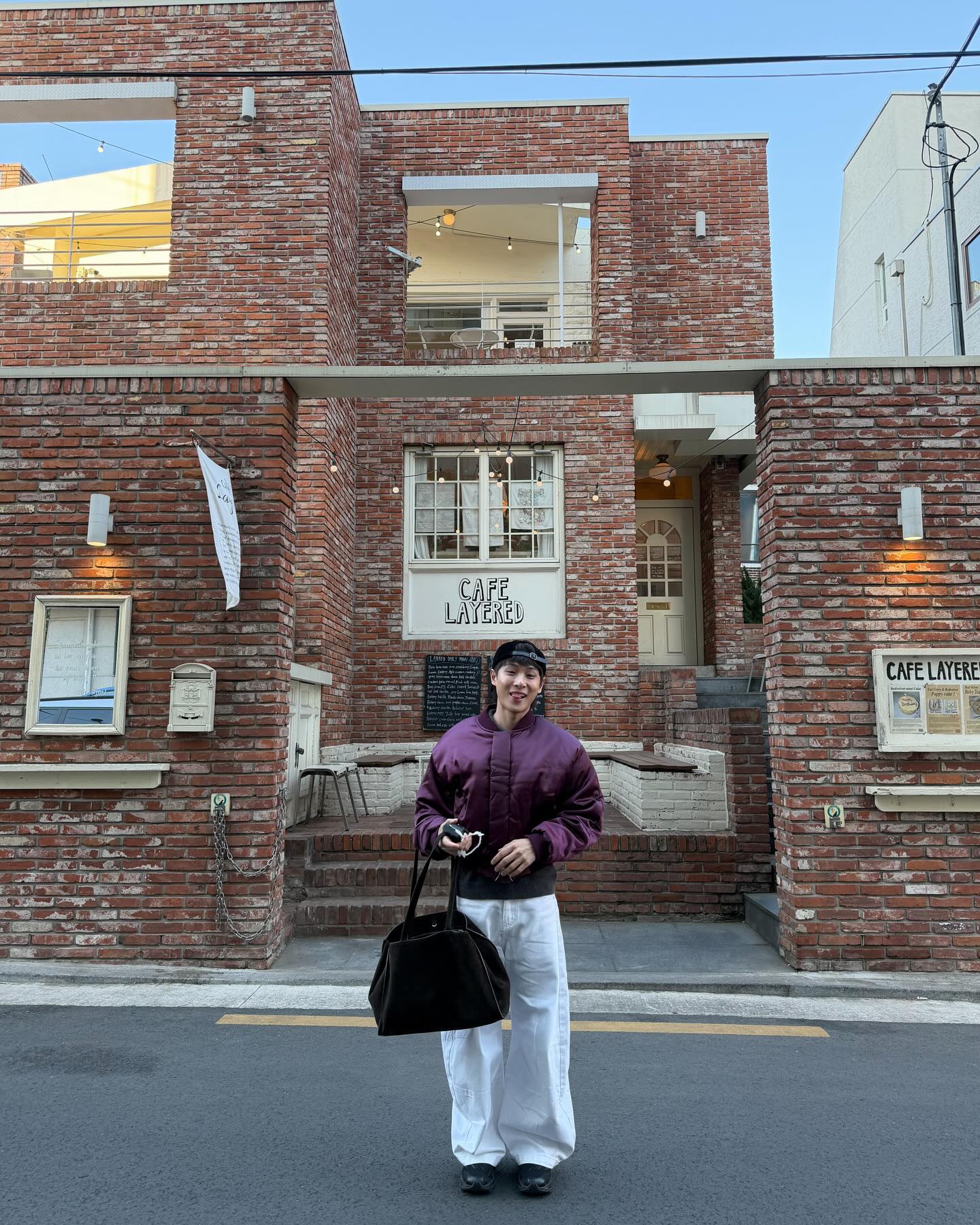 จูเนียร์ - กรวิชญ์ สูงกิจบูลย์