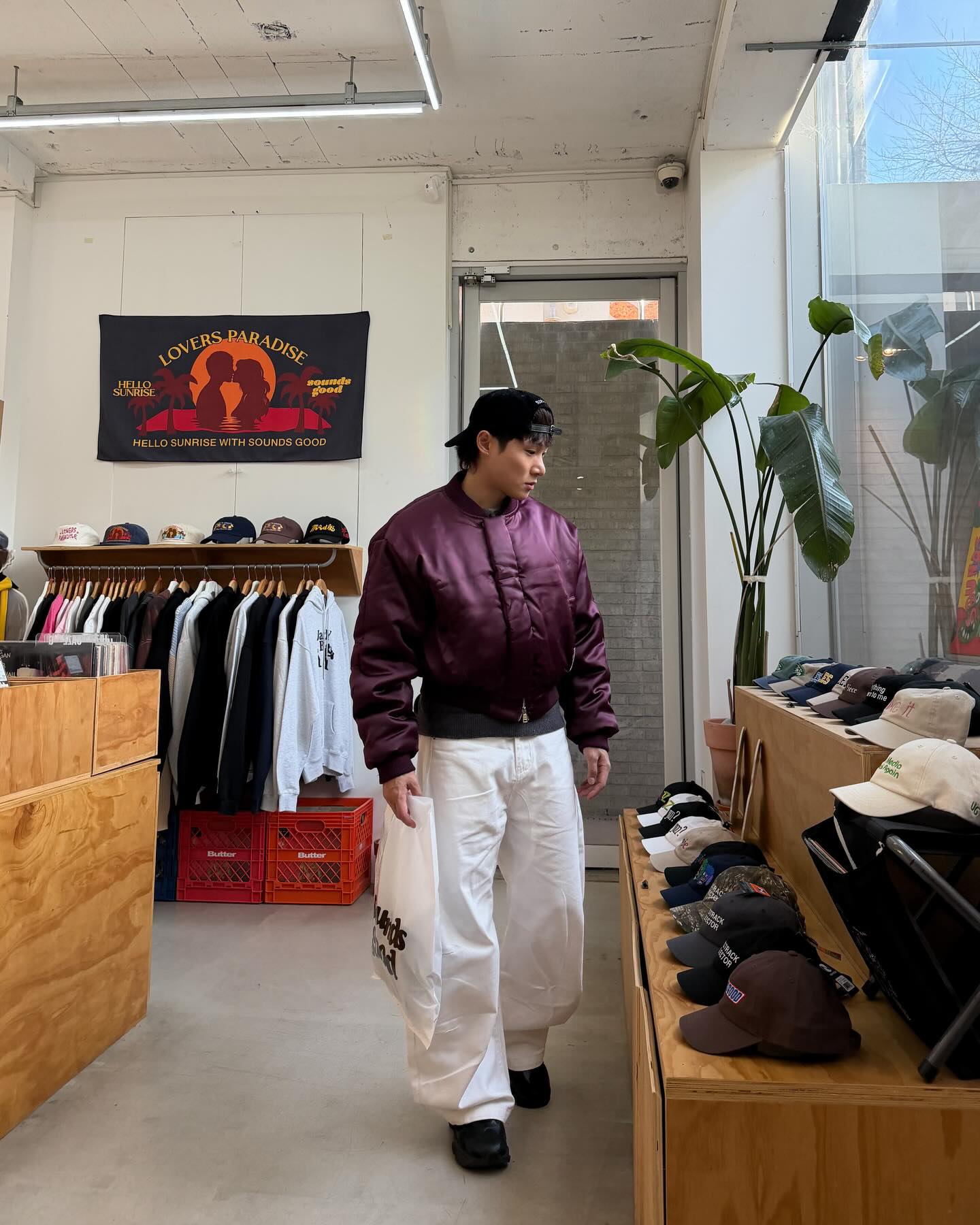 จูเนียร์ - กรวิชญ์ สูงกิจบูลย์