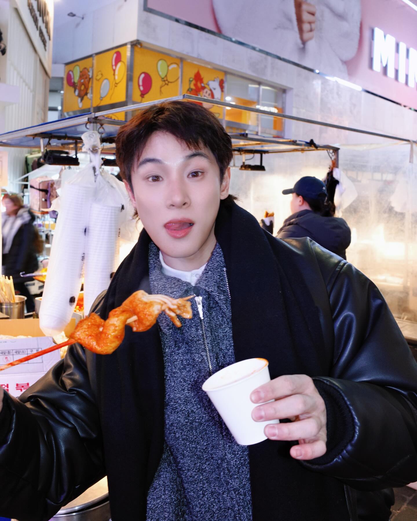 จูเนียร์ - กรวิชญ์ สูงกิจบูลย์