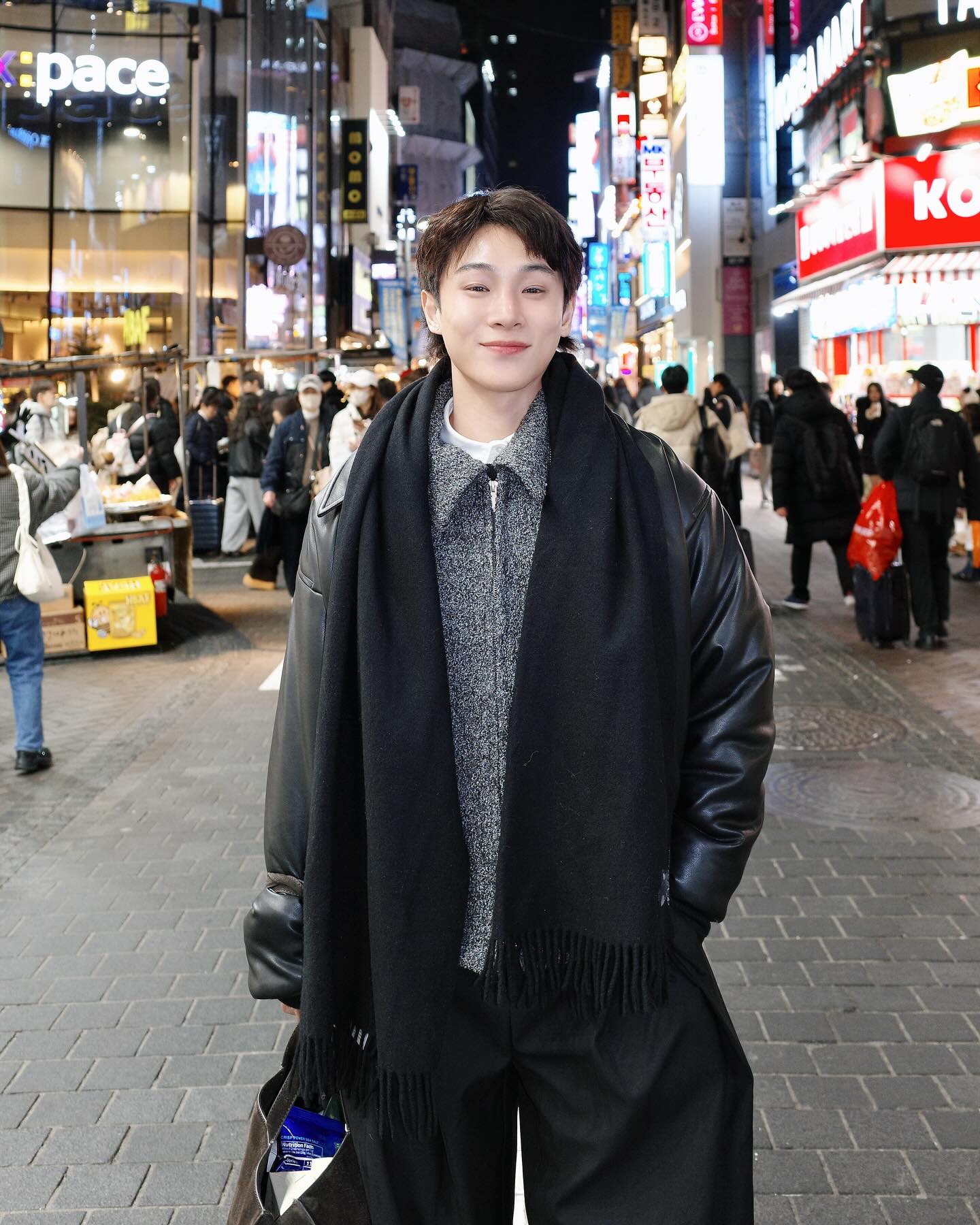 จูเนียร์ - กรวิชญ์ สูงกิจบูลย์