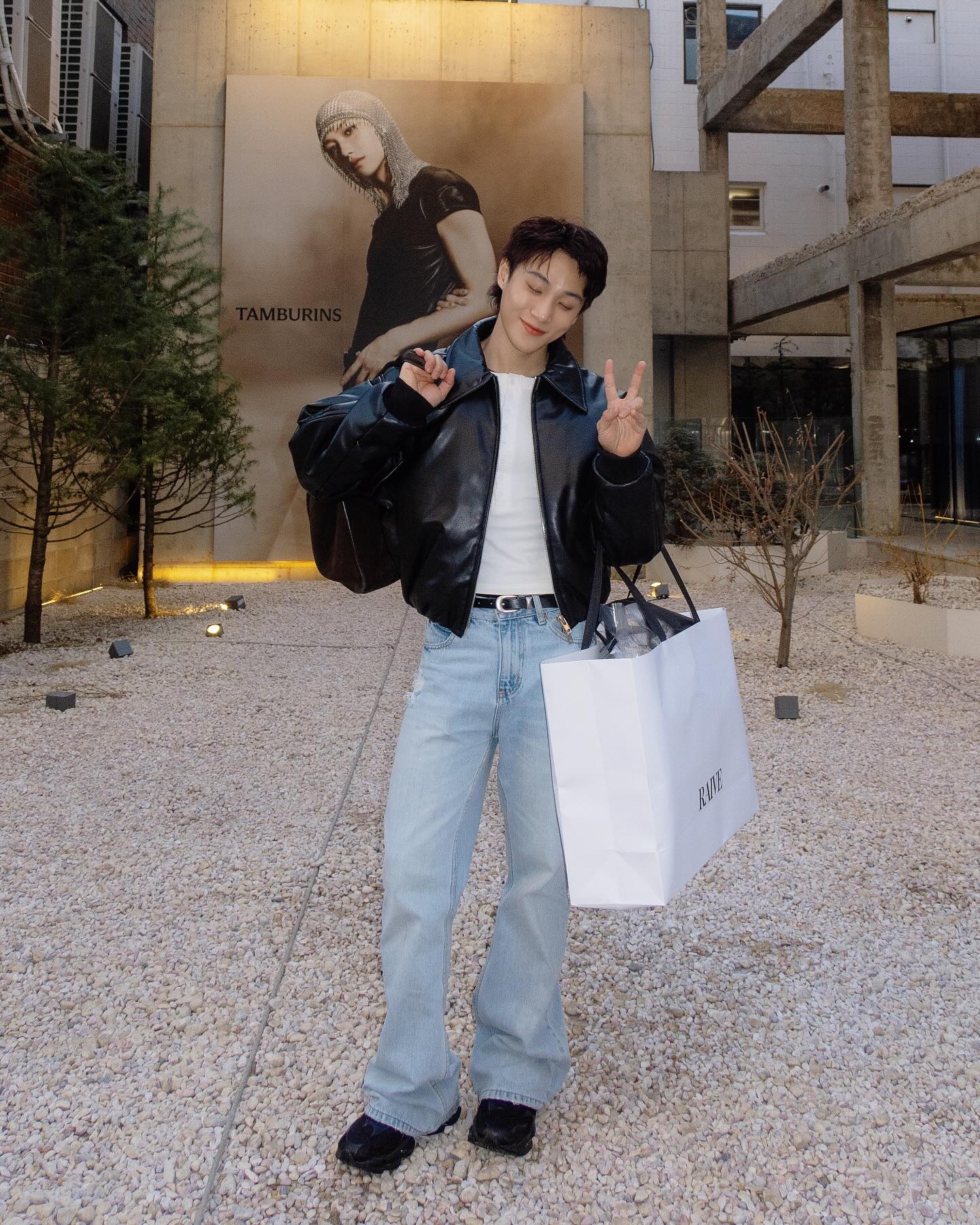 จูเนียร์ - กรวิชญ์ สูงกิจบูลย์