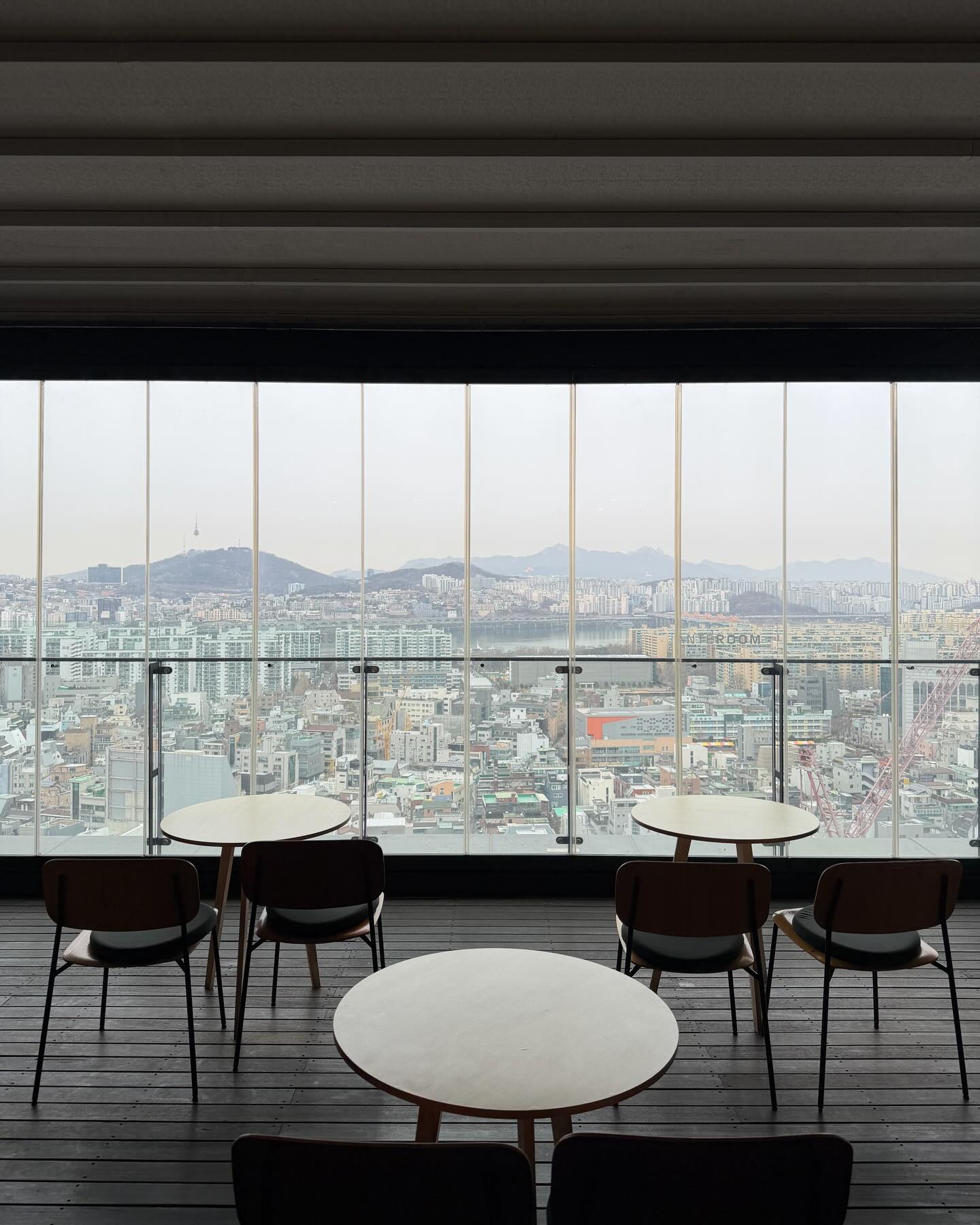 จูเนียร์ - กรวิชญ์ สูงกิจบูลย์