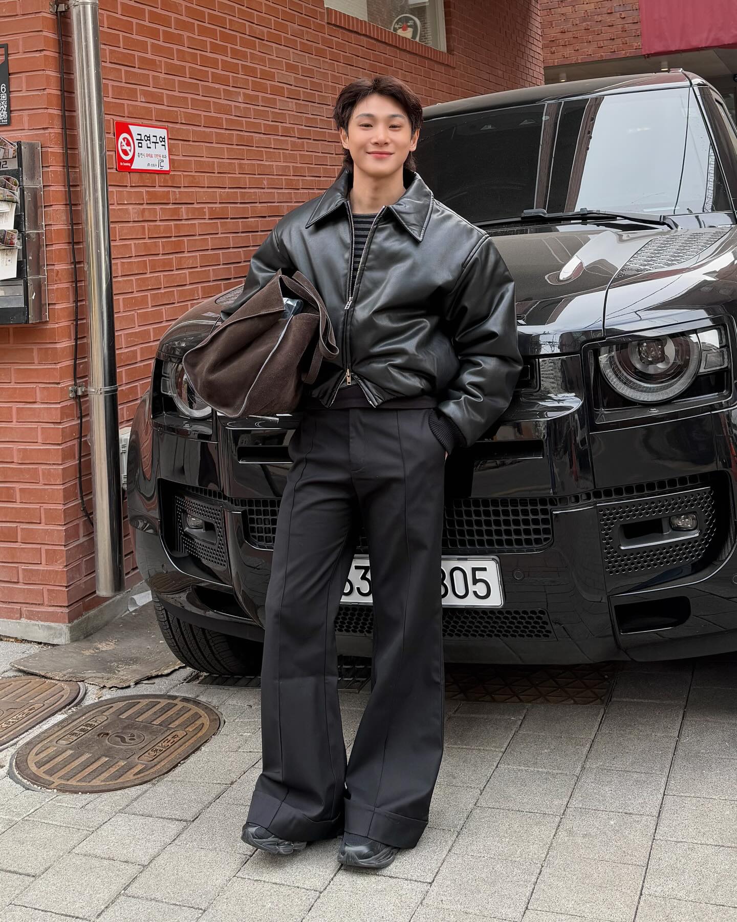 จูเนียร์ - กรวิชญ์ สูงกิจบูลย์