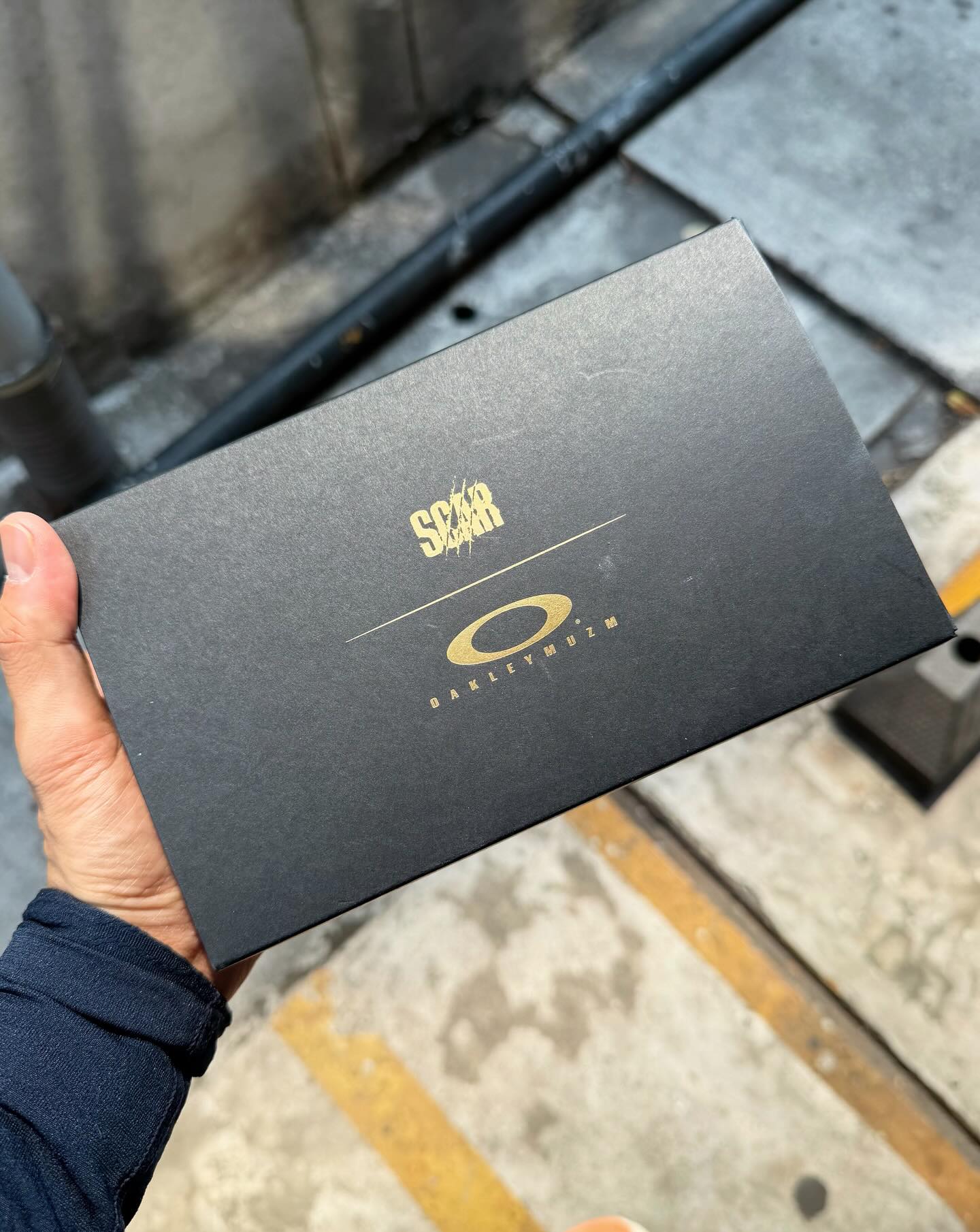 จูเนียร์ - กรวิชญ์ สูงกิจบูลย์