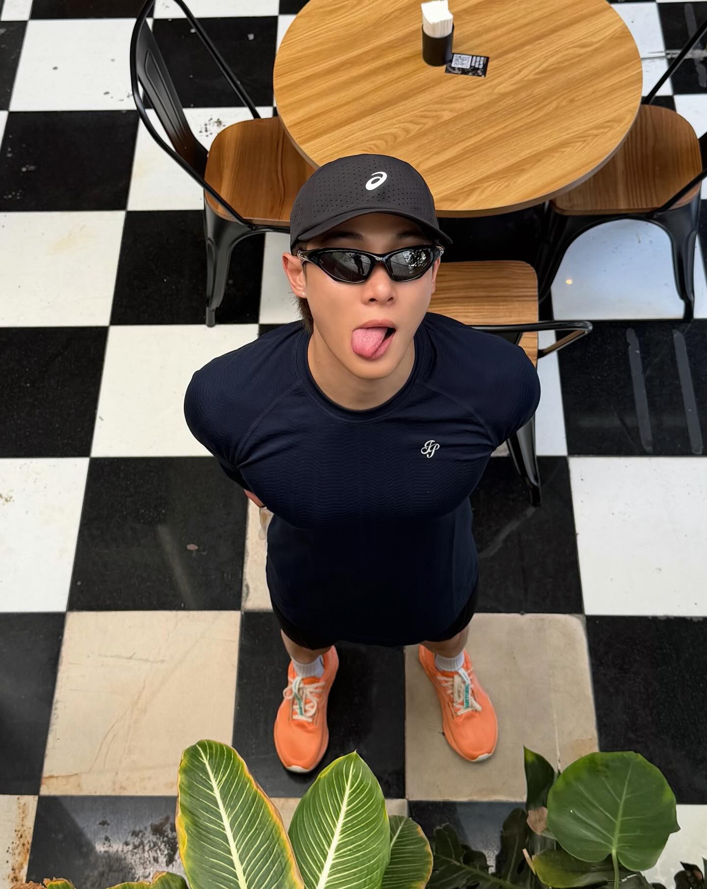 จูเนียร์ - กรวิชญ์ สูงกิจบูลย์