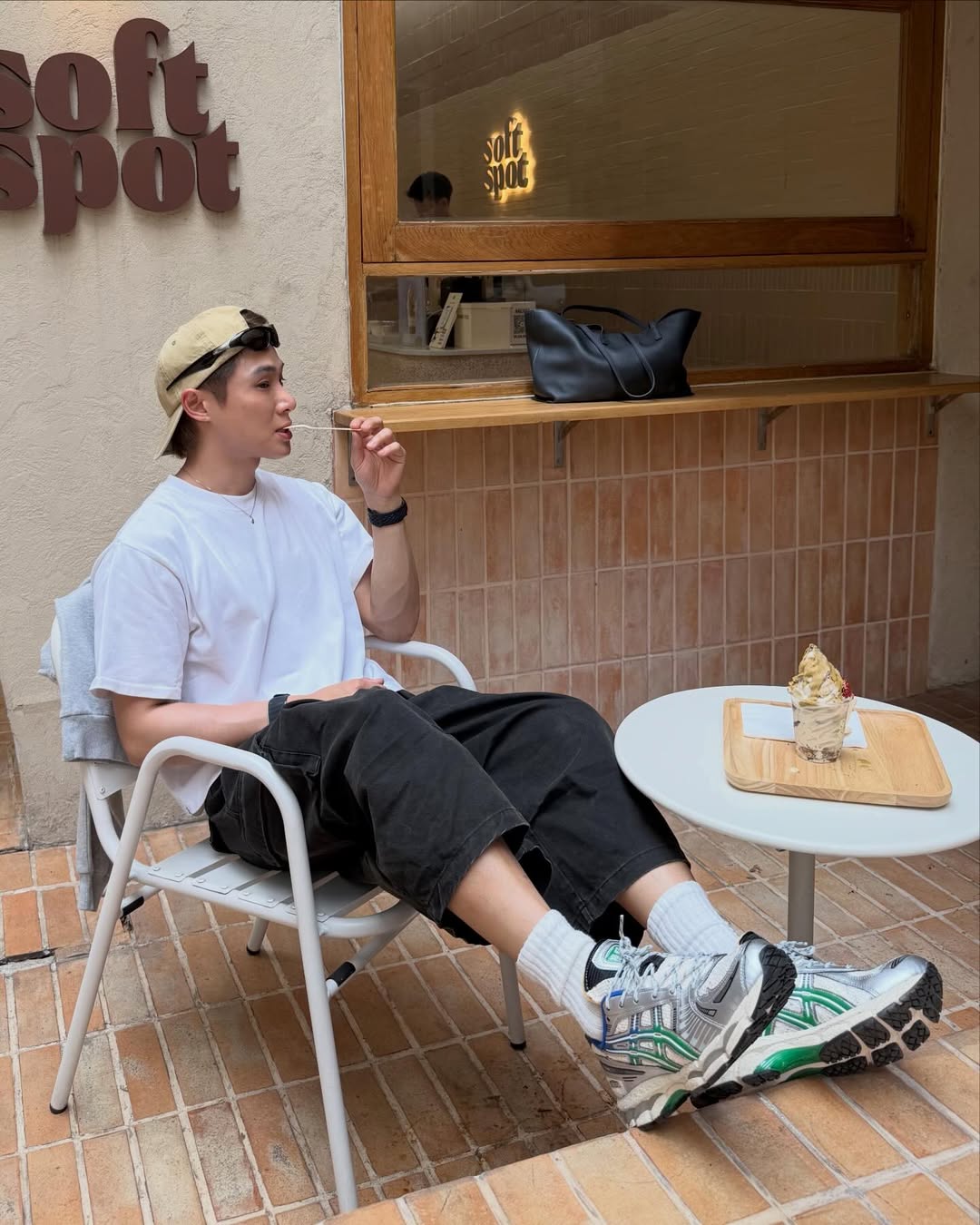 จูเนียร์ - กรวิชญ์ สูงกิจบูลย์