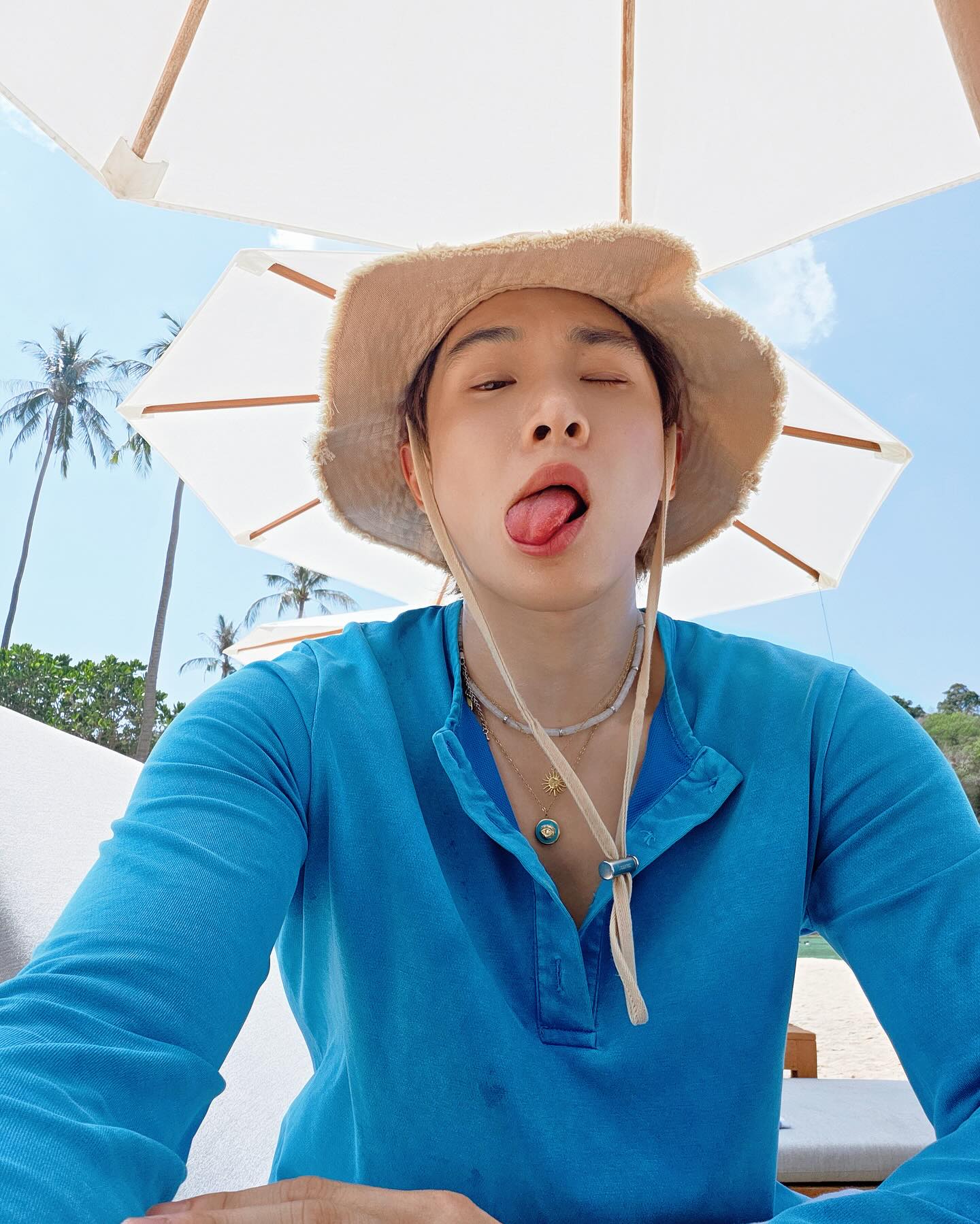 จูเนียร์ - กรวิชญ์ สูงกิจบูลย์