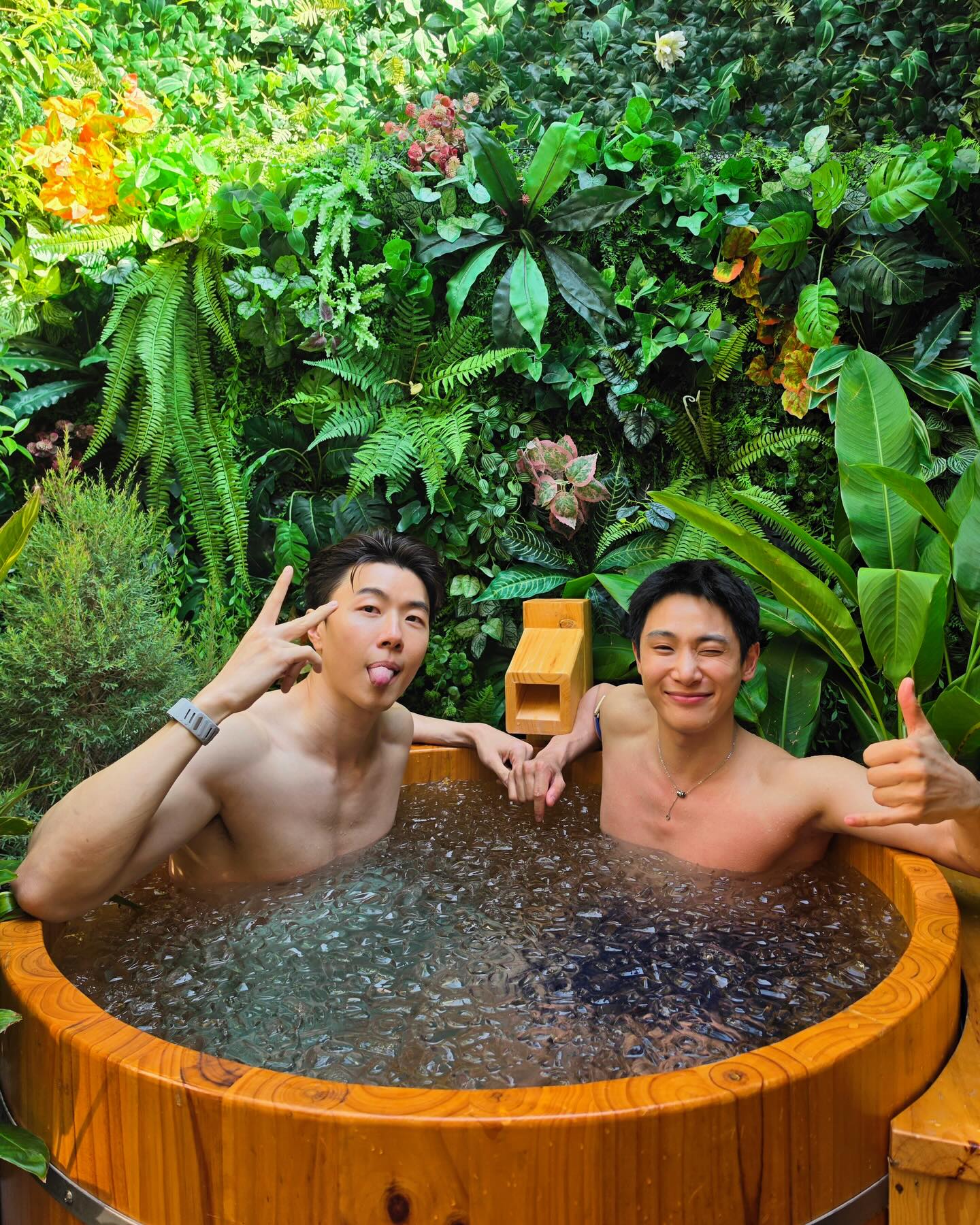 จูเนียร์ - กรวิชญ์ สูงกิจบูลย์