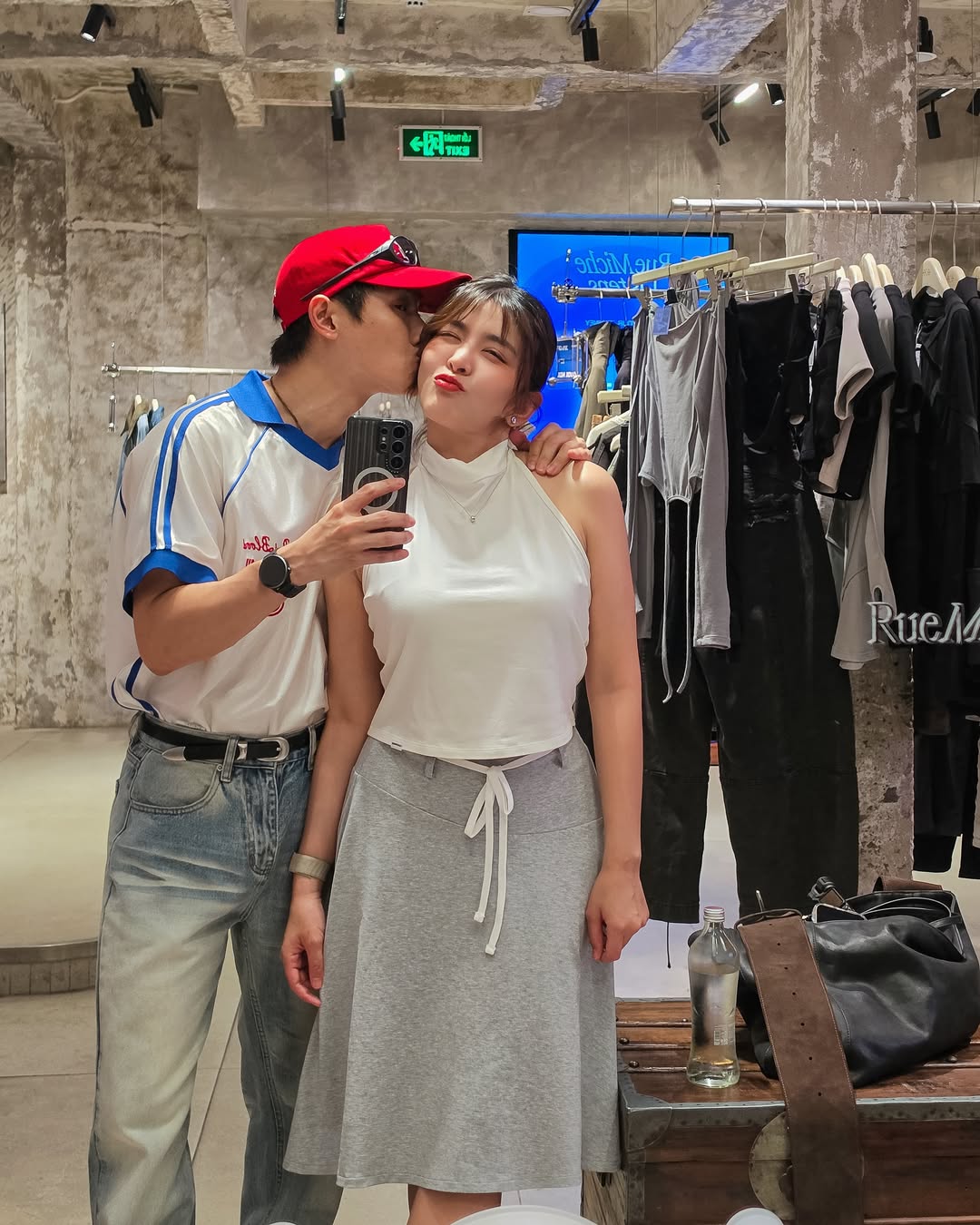 จูเนียร์ - กรวิชญ์ สูงกิจบูลย์