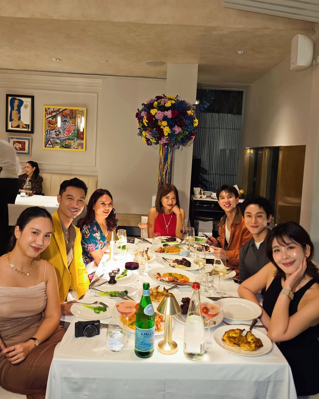 จูเนียร์ - กรวิชญ์ สูงกิจบูลย์