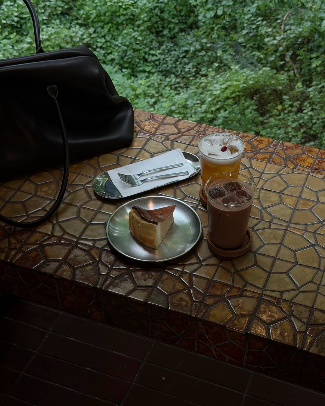 จูเนียร์ - กรวิชญ์ สูงกิจบูลย์