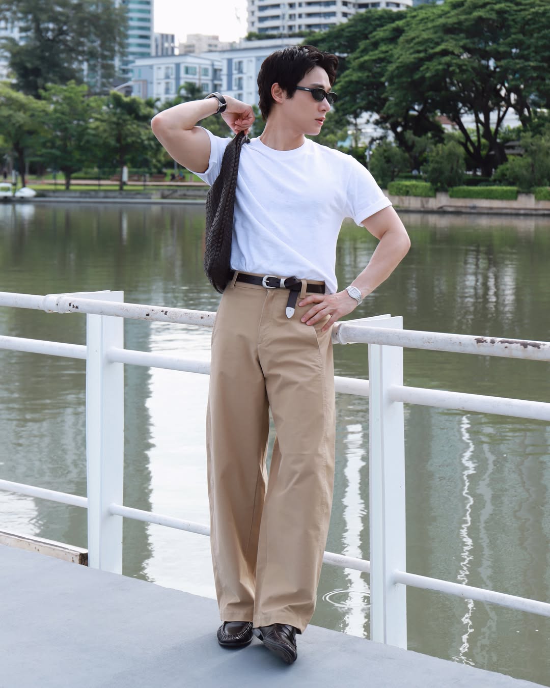 จูเนียร์ - กรวิชญ์ สูงกิจบูลย์