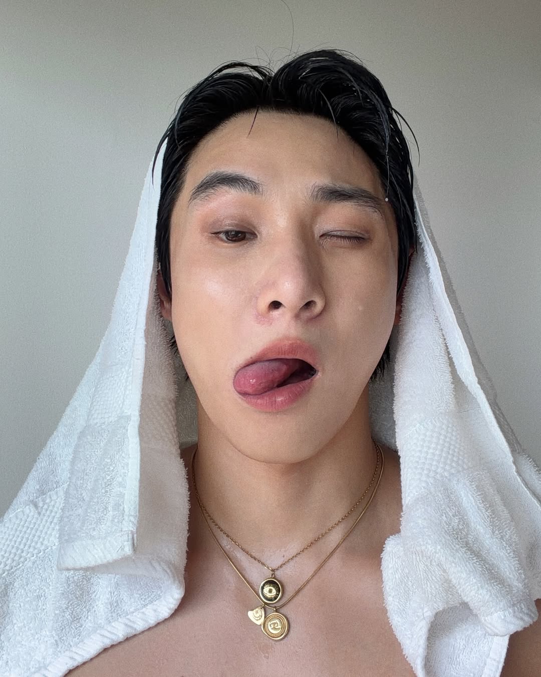 จูเนียร์ - กรวิชญ์ สูงกิจบูลย์