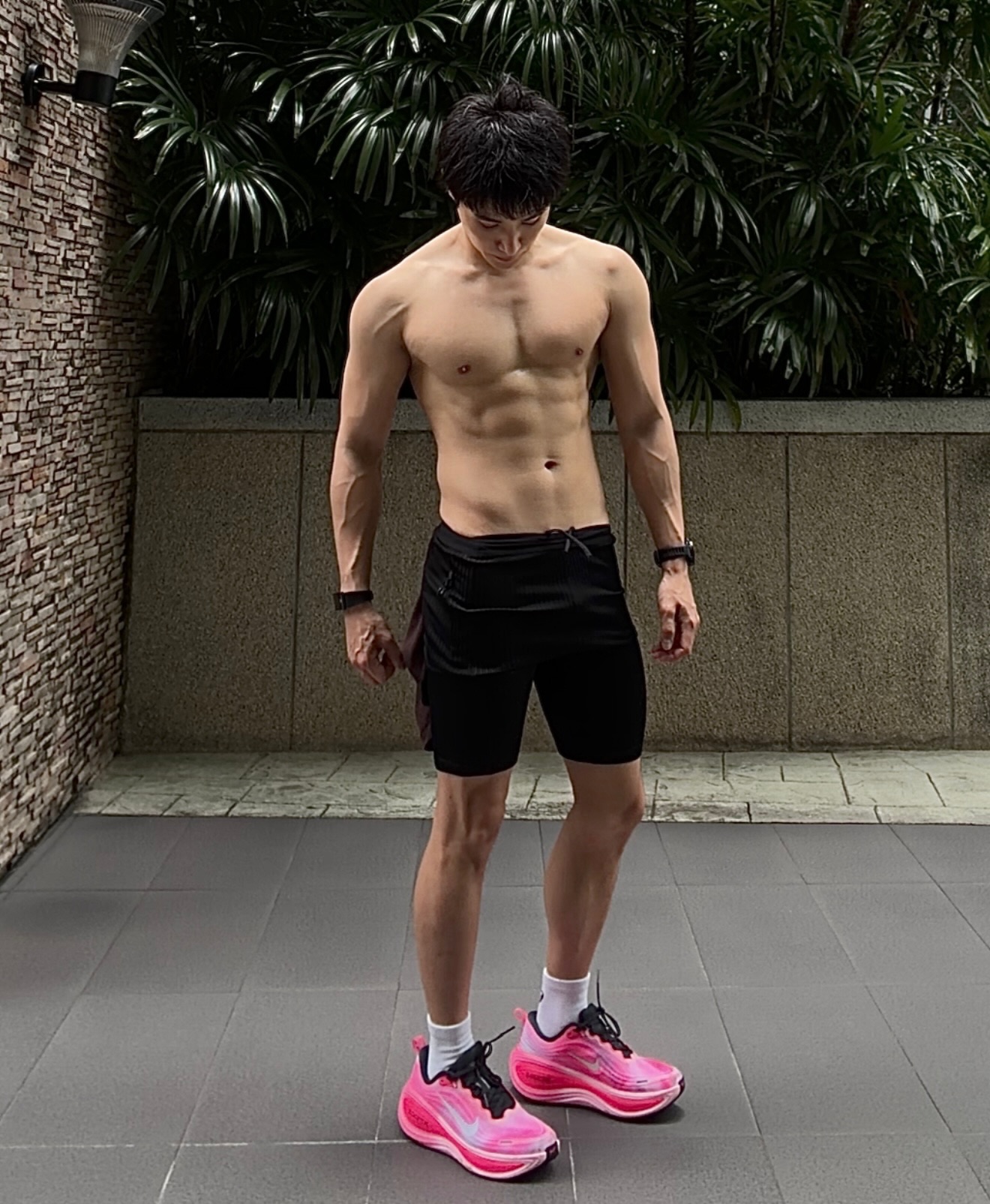 จูเนียร์ - กรวิชญ์ สูงกิจบูลย์