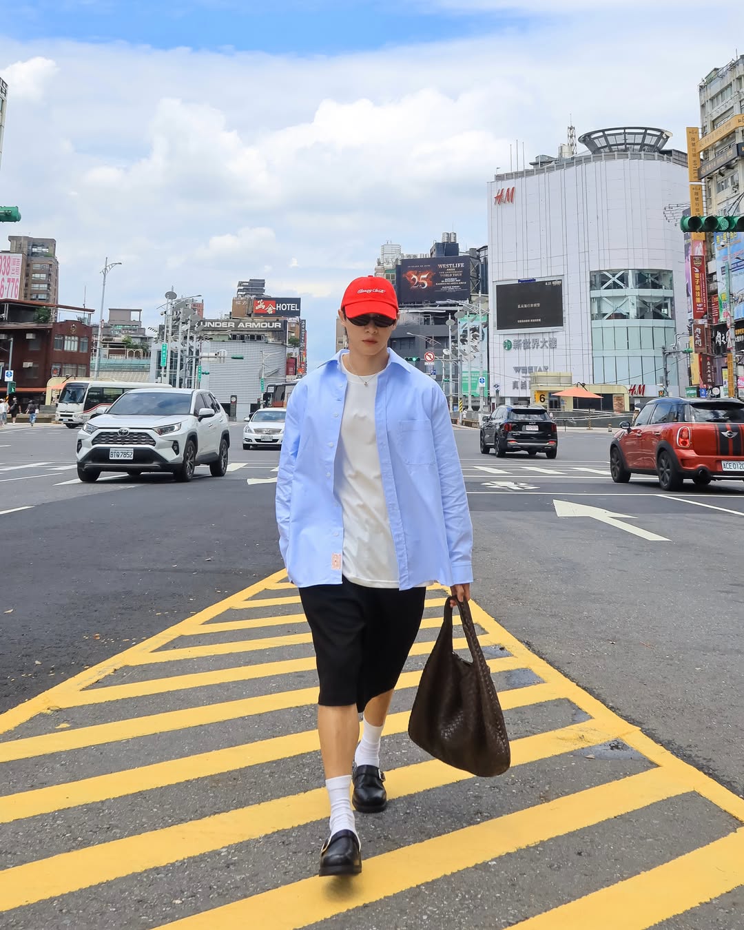 จูเนียร์ - กรวิชญ์ สูงกิจบูลย์