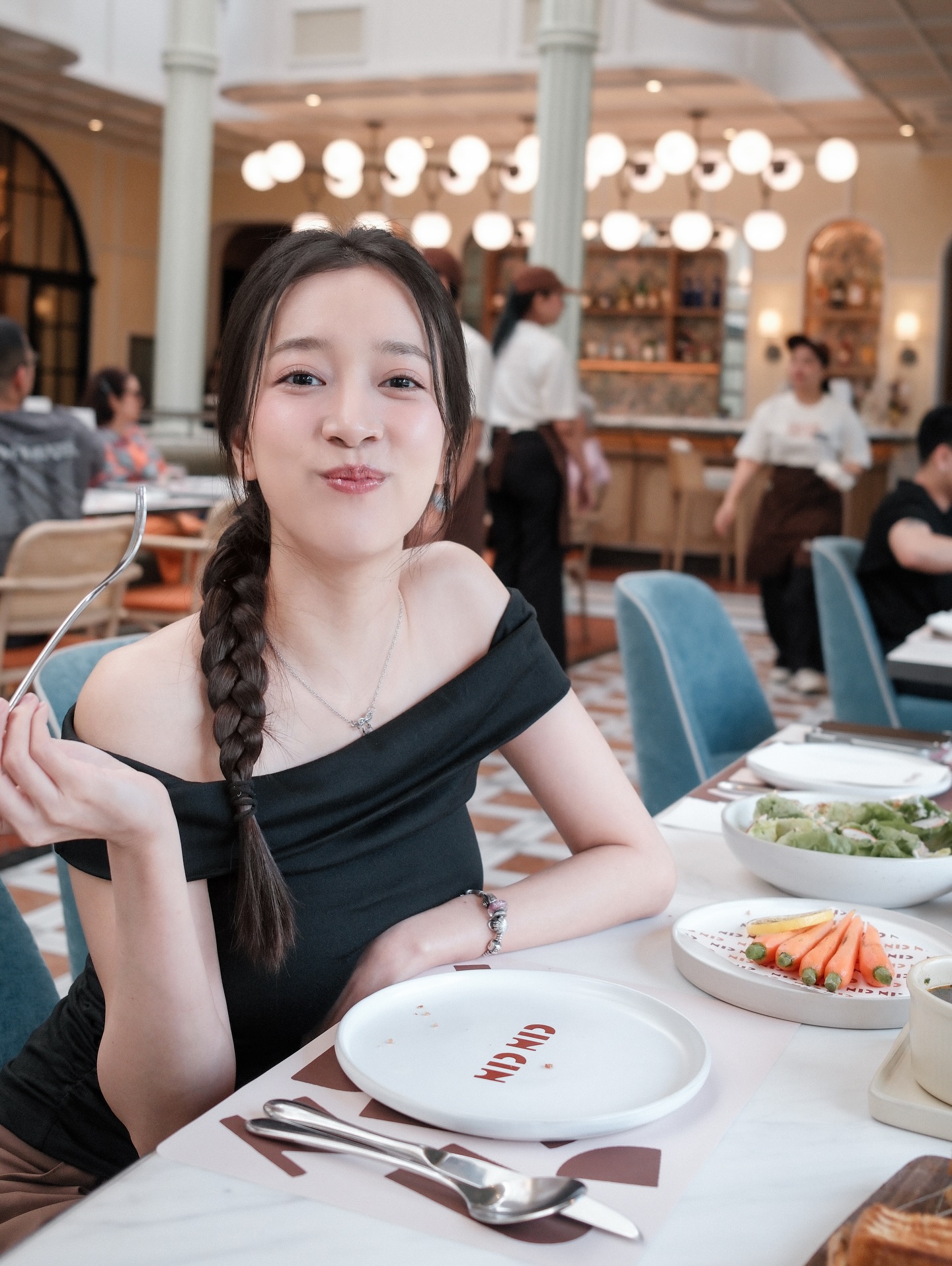 ชิงชิง - คริษฐา สังสะโอภาส