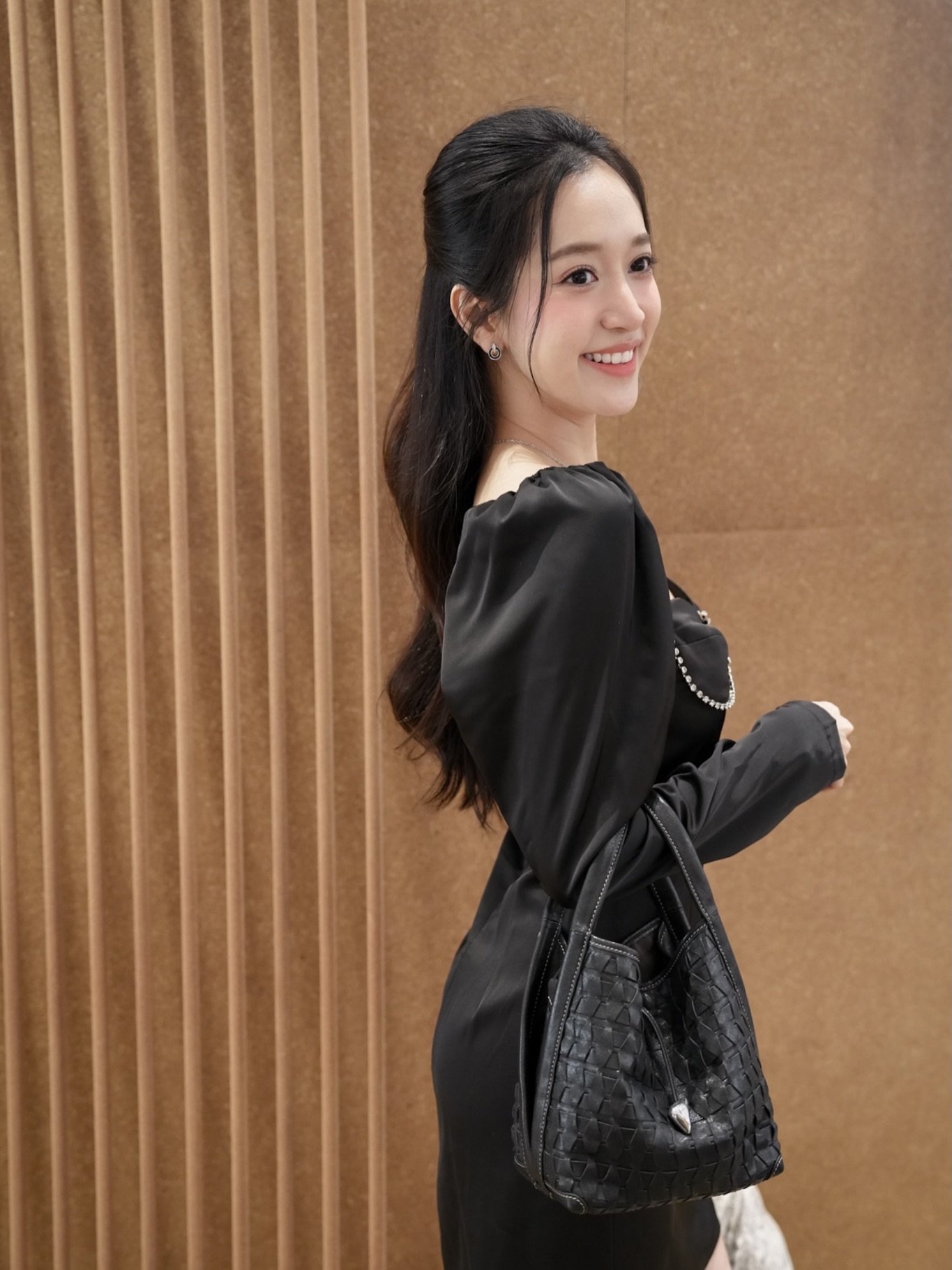 ชิงชิง - คริษฐา สังสะโอภาส