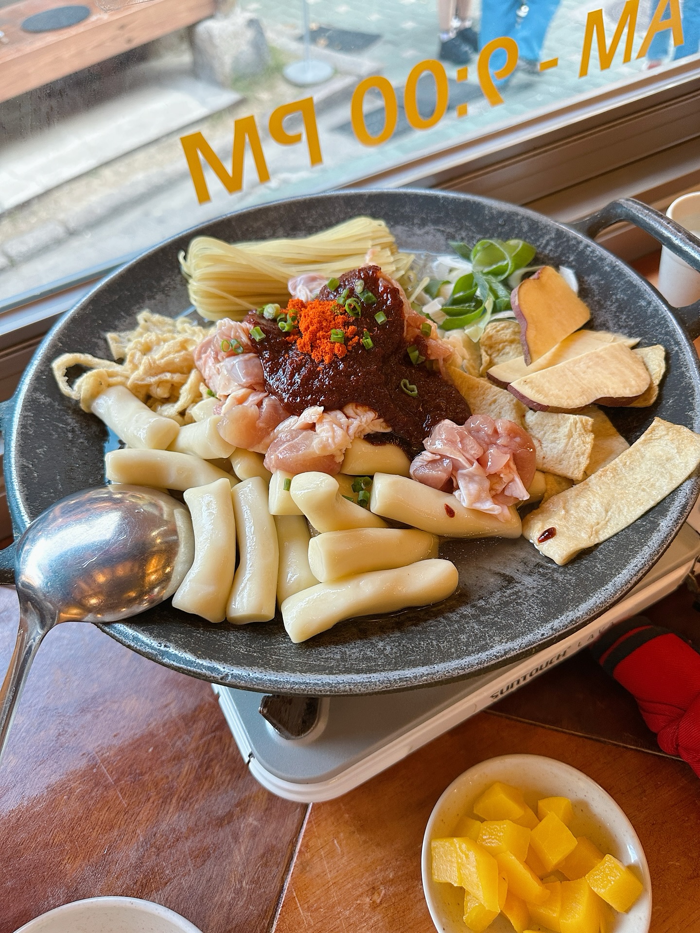 มิ้งค์ - ยูมิโกะ สุชิยะ