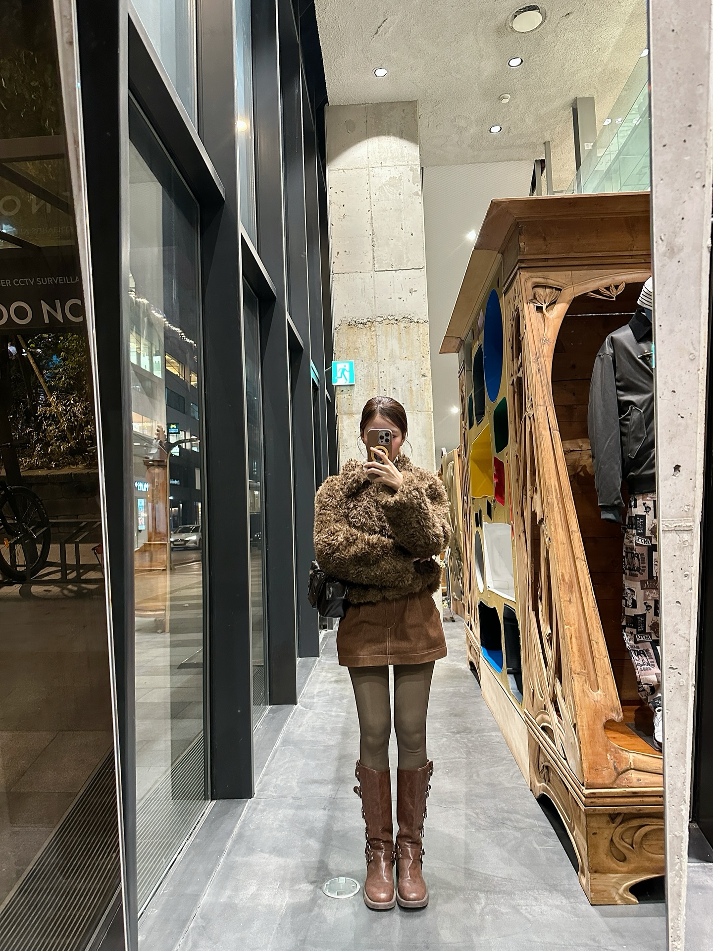 มิ้งค์ - ยูมิโกะ สุชิยะ